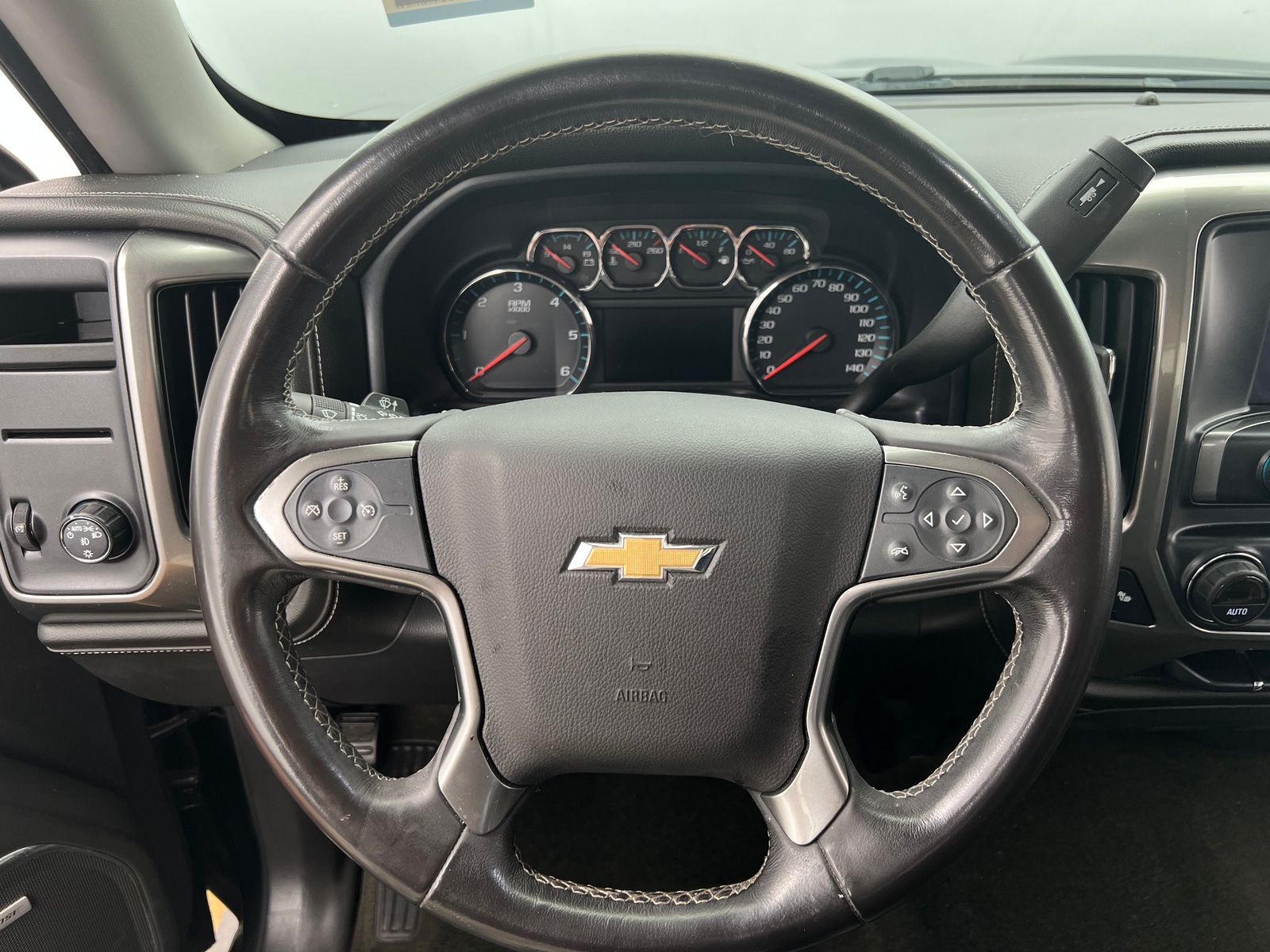 Thumbnail: 2018 Chevrolet Silverado 1500 - 4