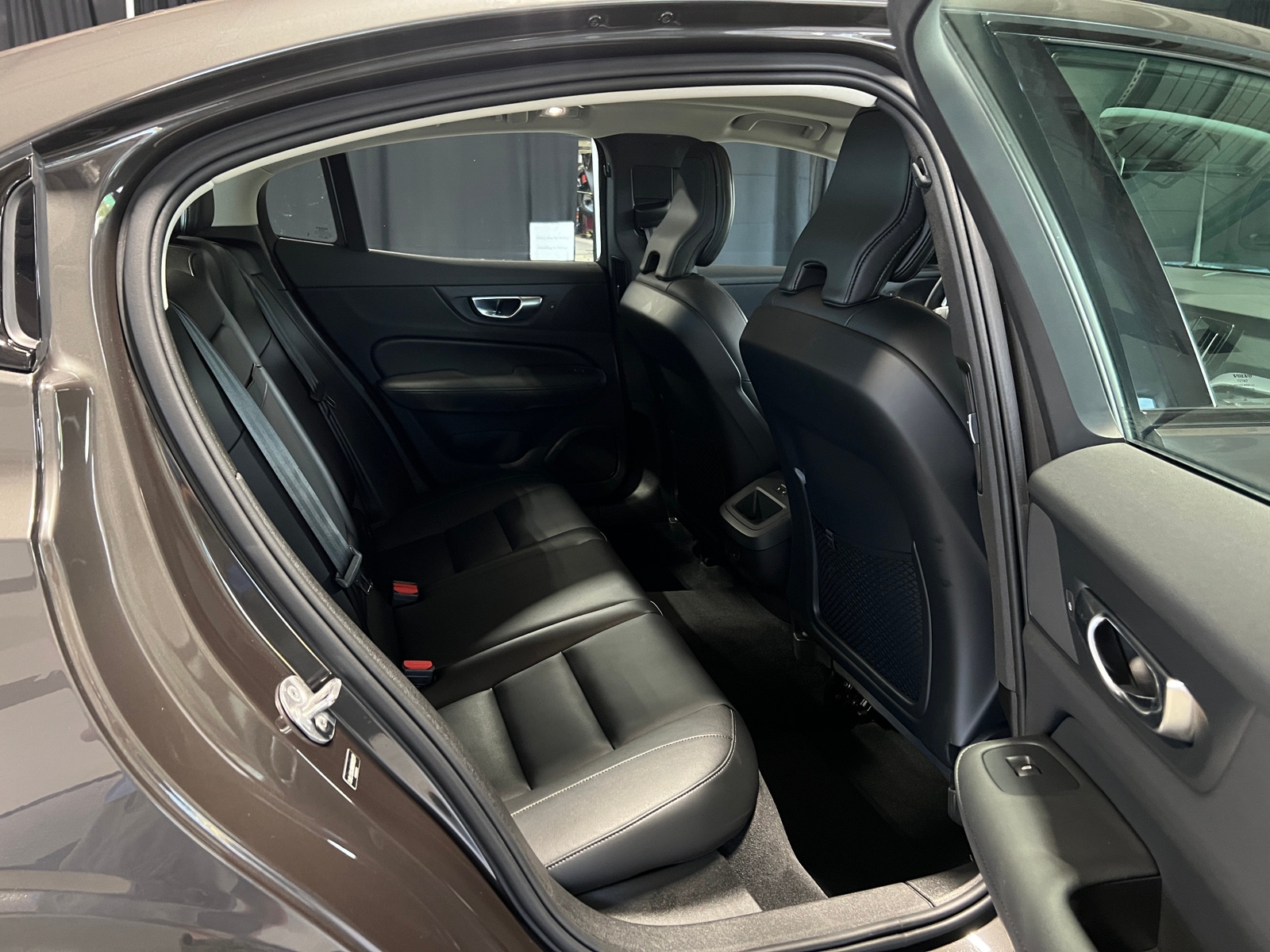 Thumbnail: 2025 Volvo S60 - 5
