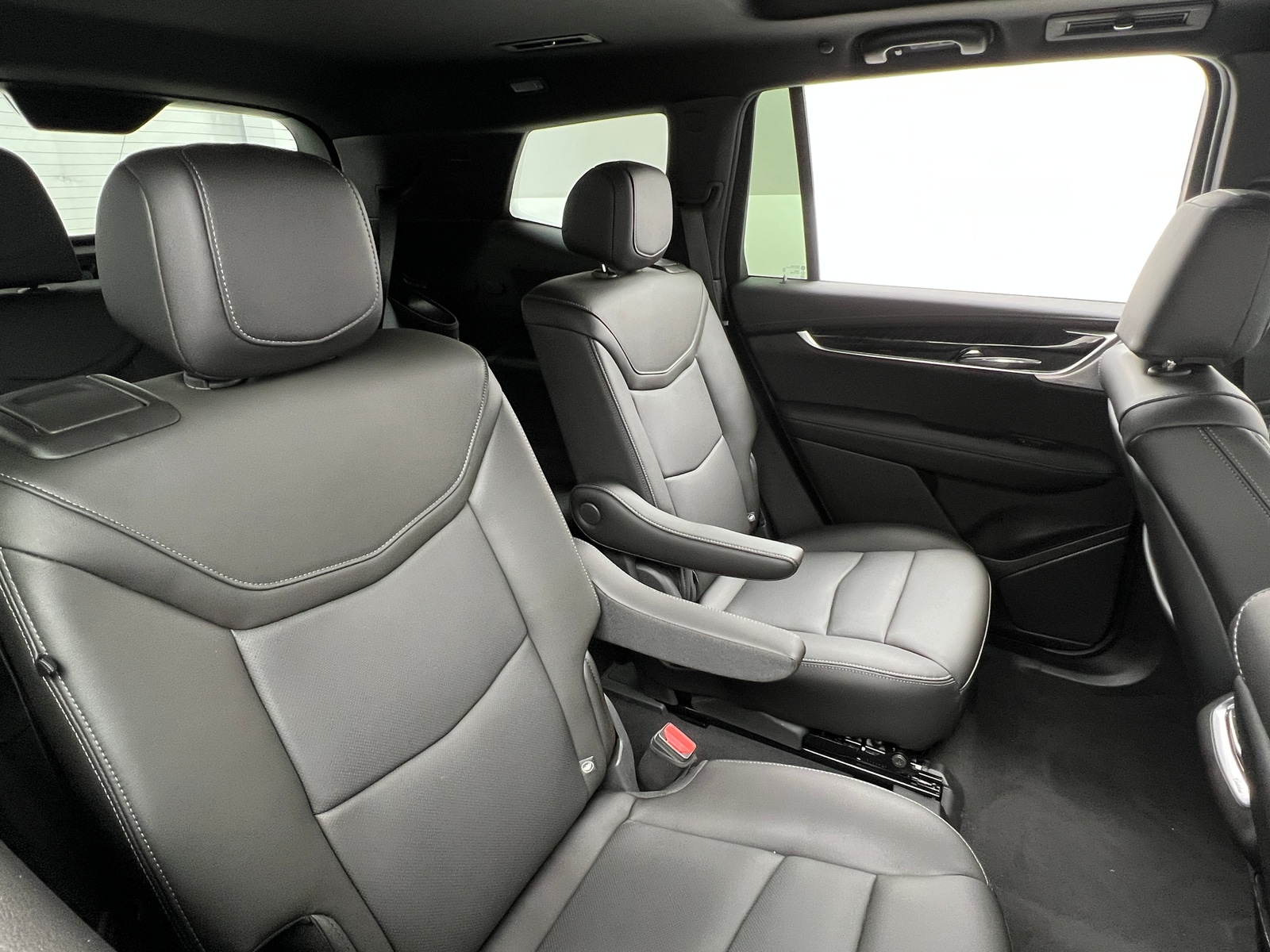 Thumbnail: 2023 Cadillac XT6 - 5