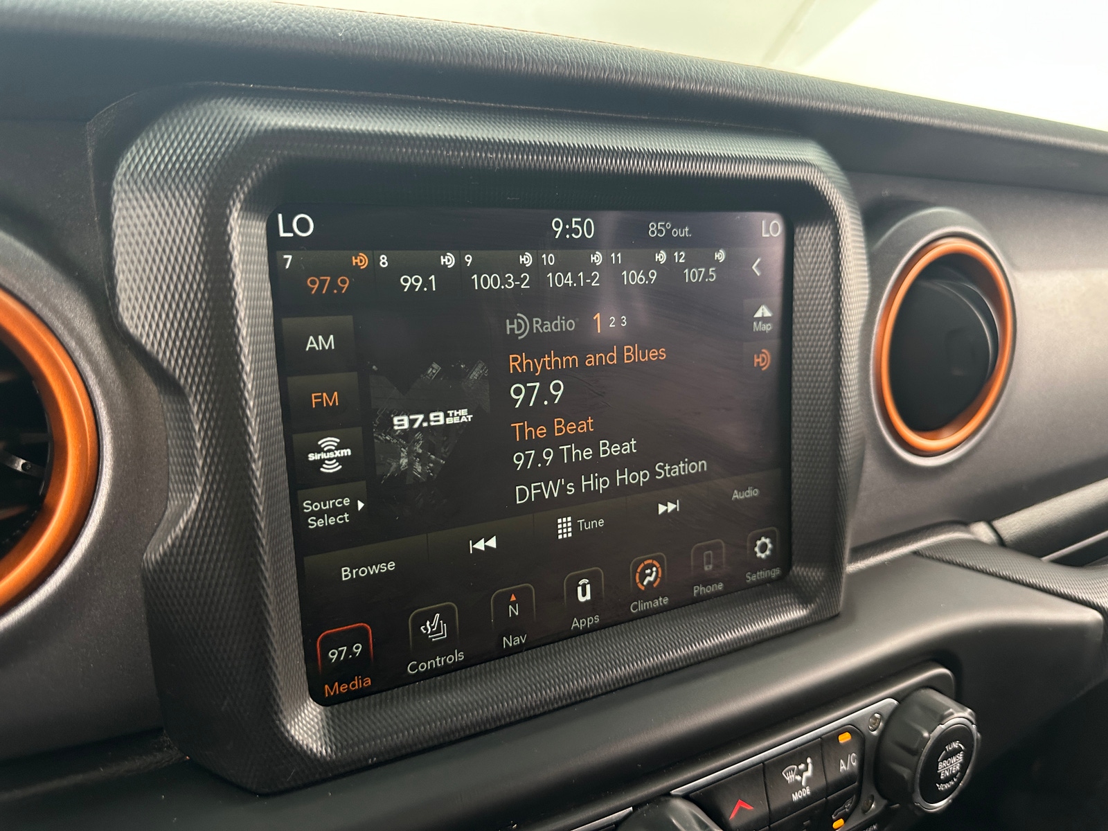 Thumbnail: 2021 Jeep Gladiator - 3
