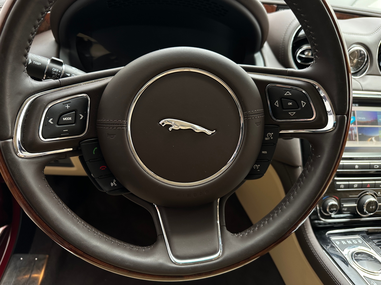 Thumbnail: 2016 Jaguar XJ - 4