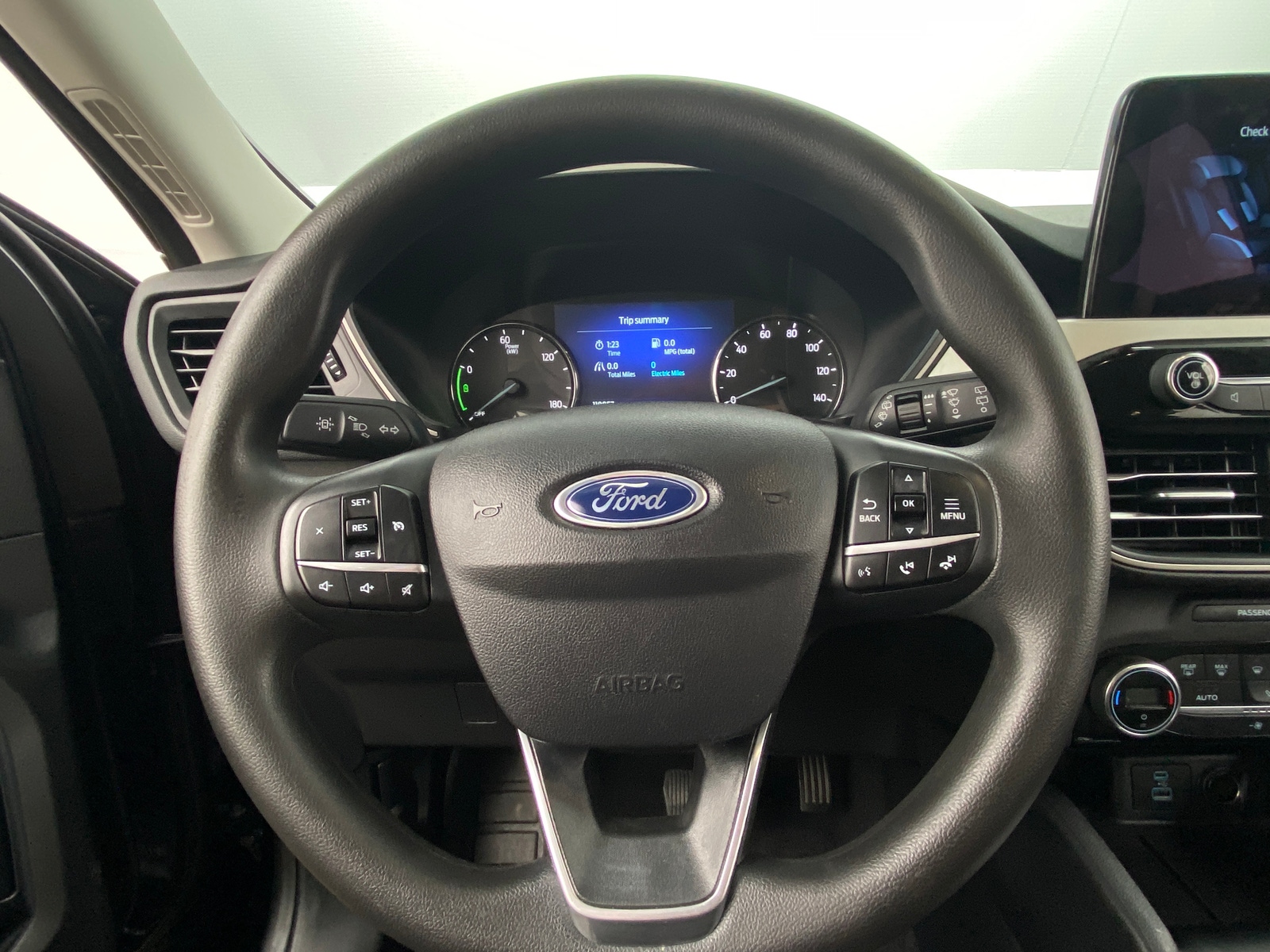 Thumbnail: 2021 Ford Escape - 5
