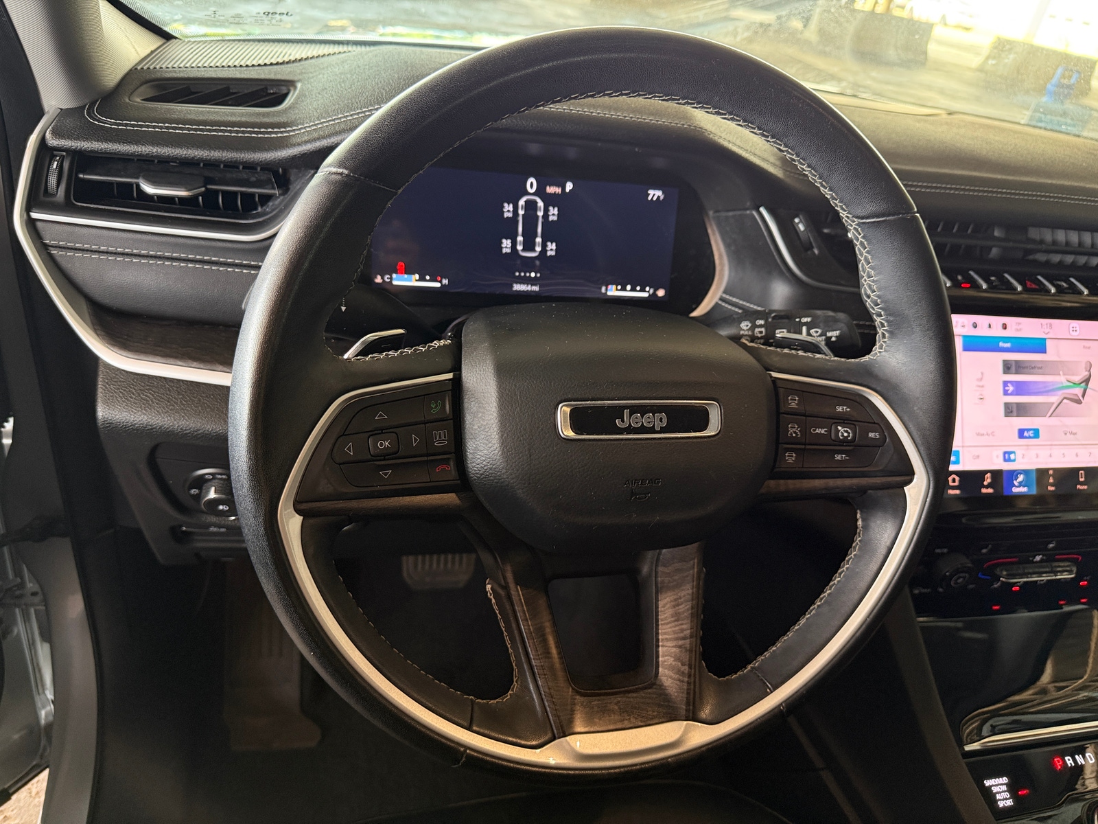 Thumbnail: 2022 Jeep Grand Cherokee L - 4