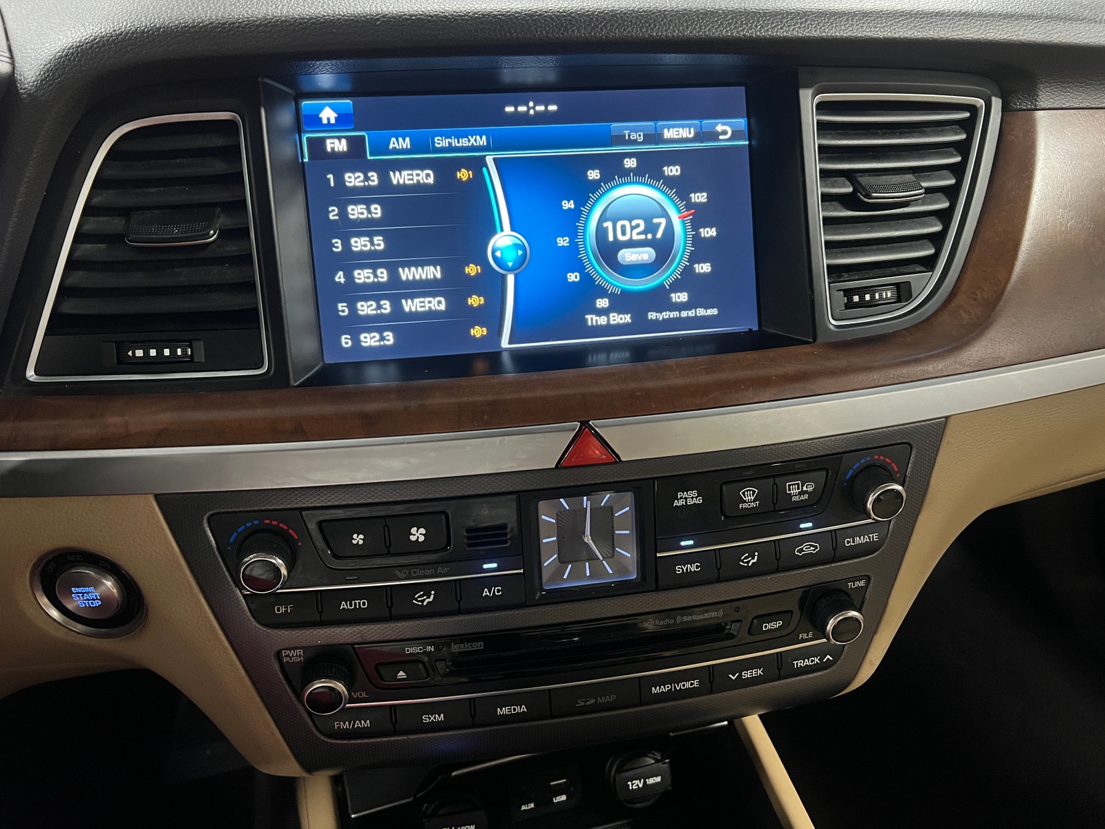 Thumbnail: 2016 Hyundai Genesis - 3