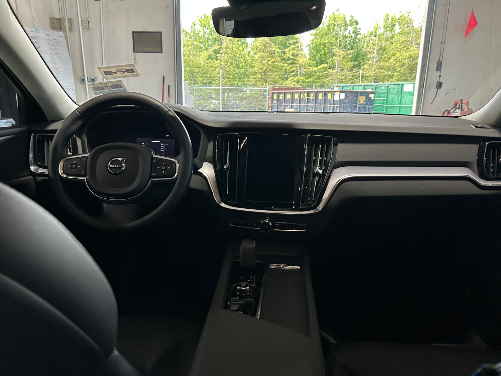 Thumbnail: 2025 Volvo S60 - 3