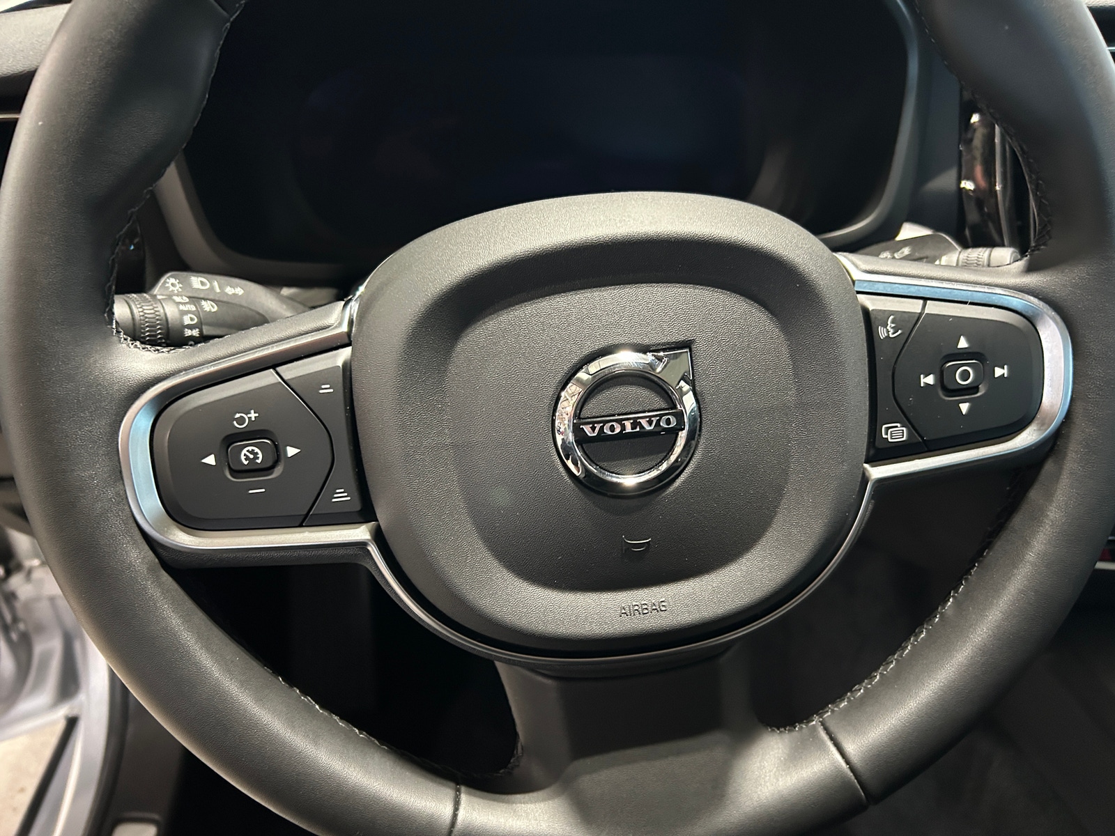 Thumbnail: 2025 Volvo S60 - 5