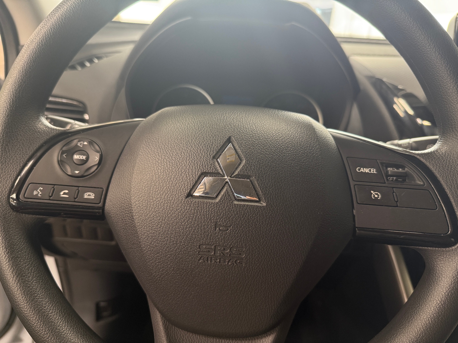 Thumbnail: 2023 Mitsubishi Eclipse Cross - 5