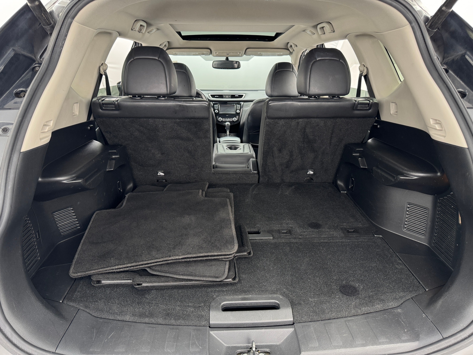 Thumbnail: 2015 Nissan Rogue - 7