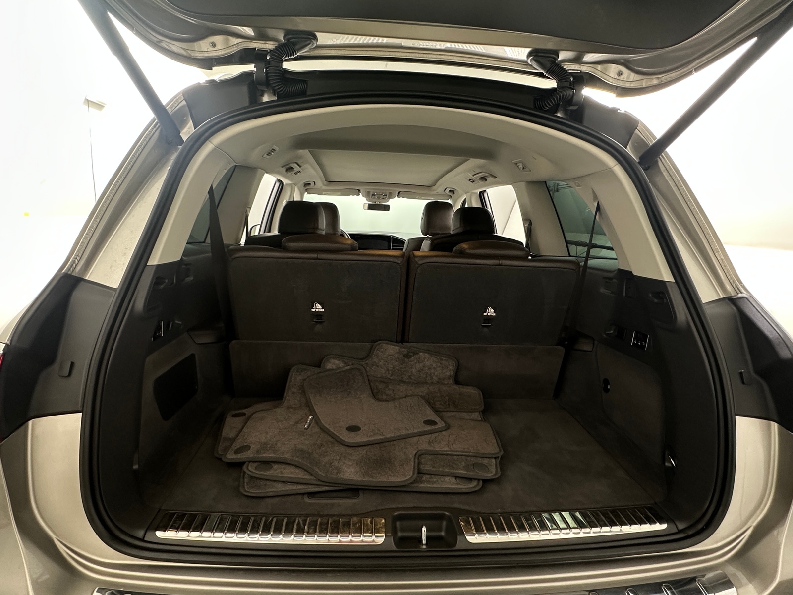 Thumbnail: 2020 Mercedes-Benz GLS - 6