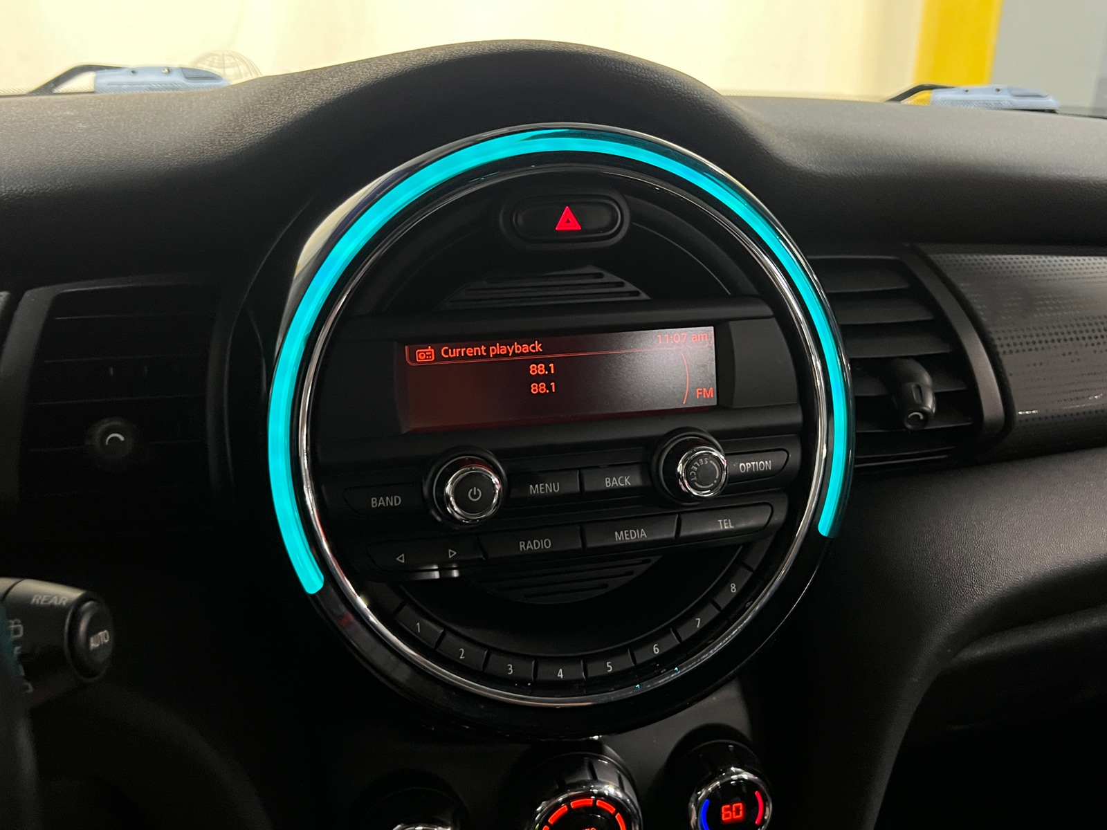 Thumbnail: 2016 MINI Cooper Hardtop - 3