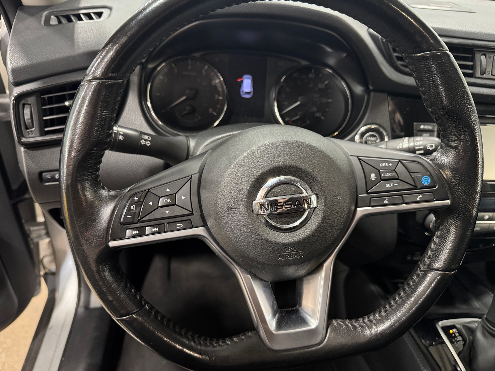 Thumbnail: 2018 Nissan Rogue - 4