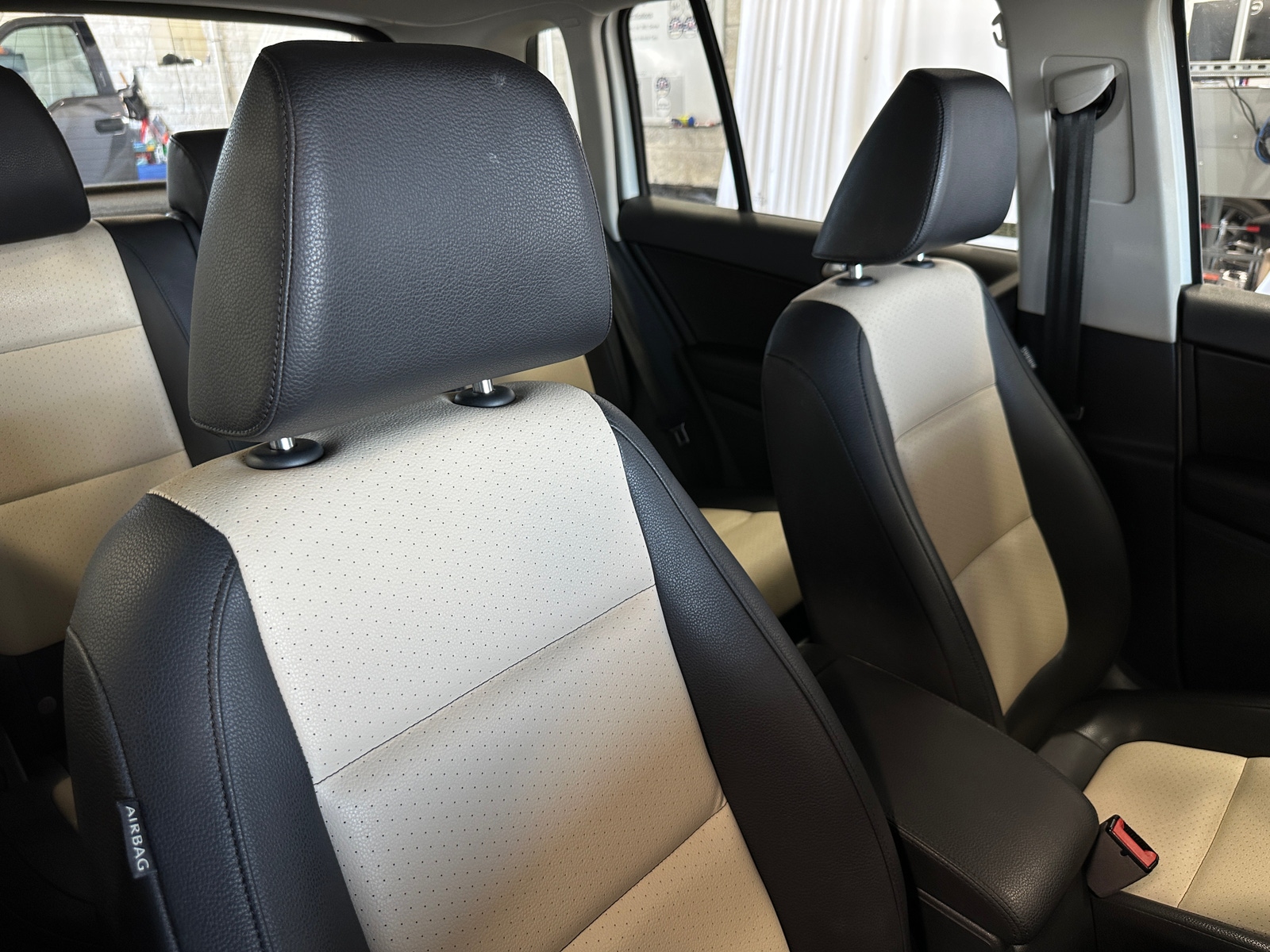 Thumbnail: 2017 Volkswagen Tiguan - 2