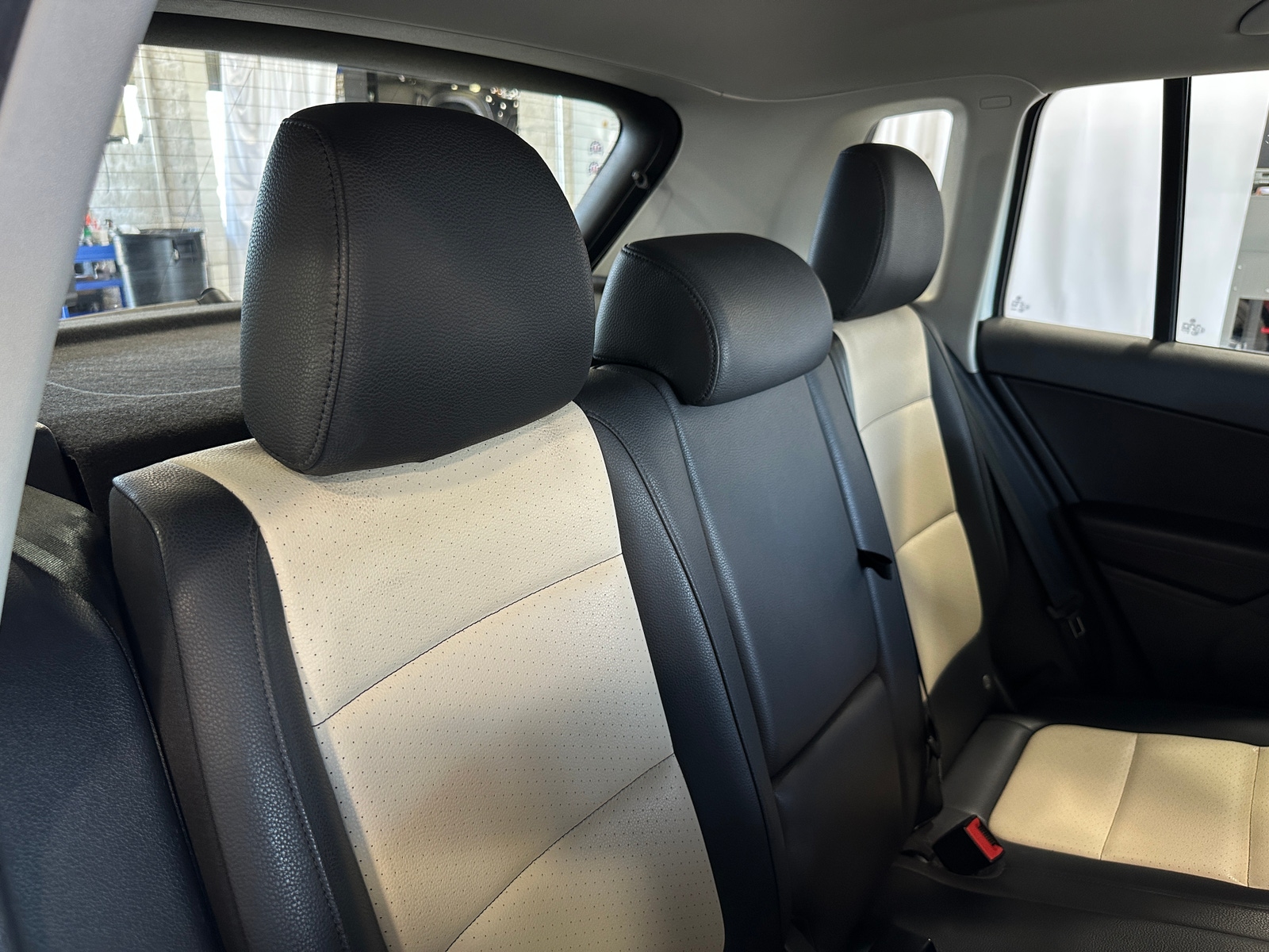 Thumbnail: 2017 Volkswagen Tiguan - 6