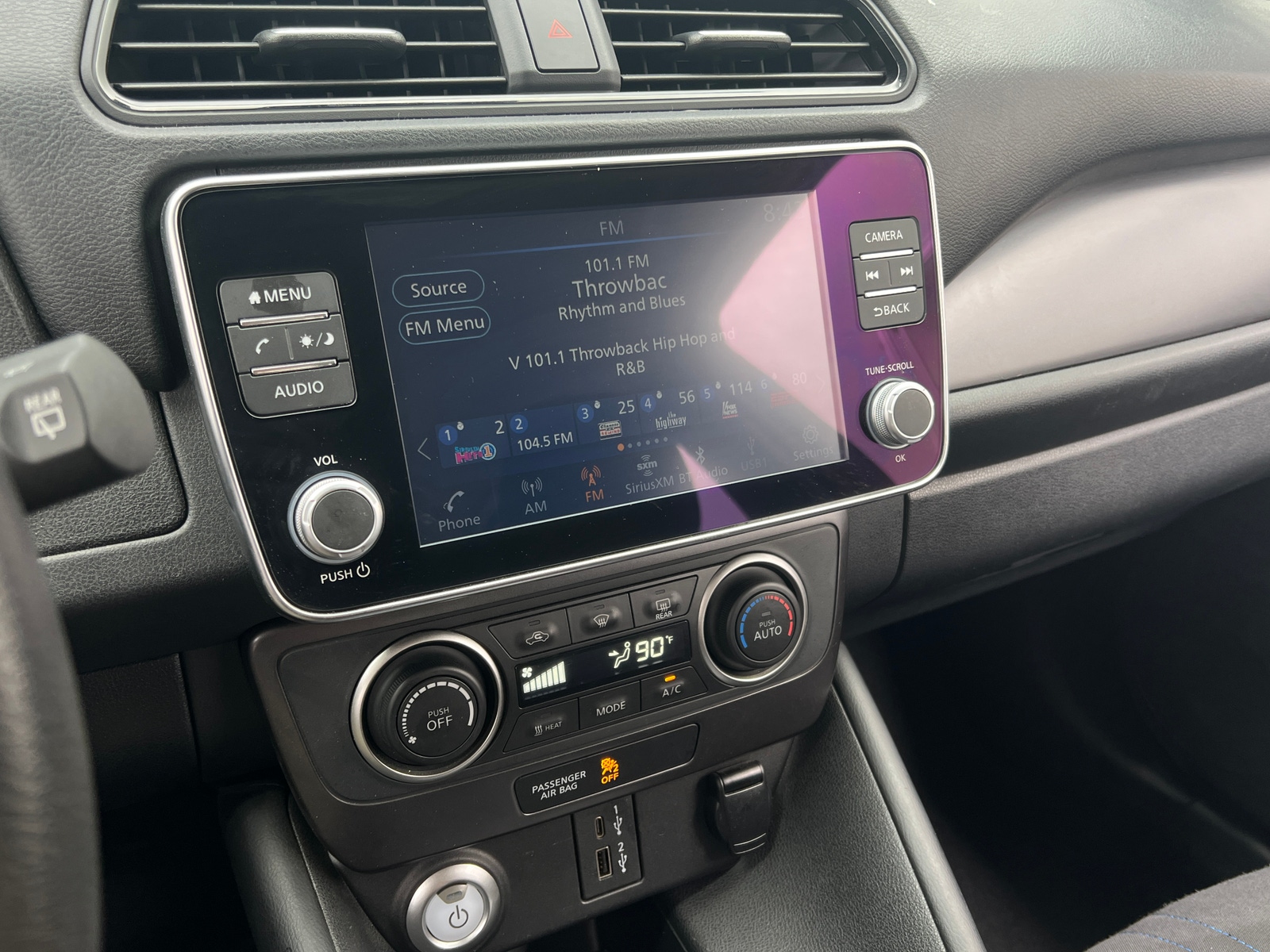 Thumbnail: 2022 Nissan Leaf - 4