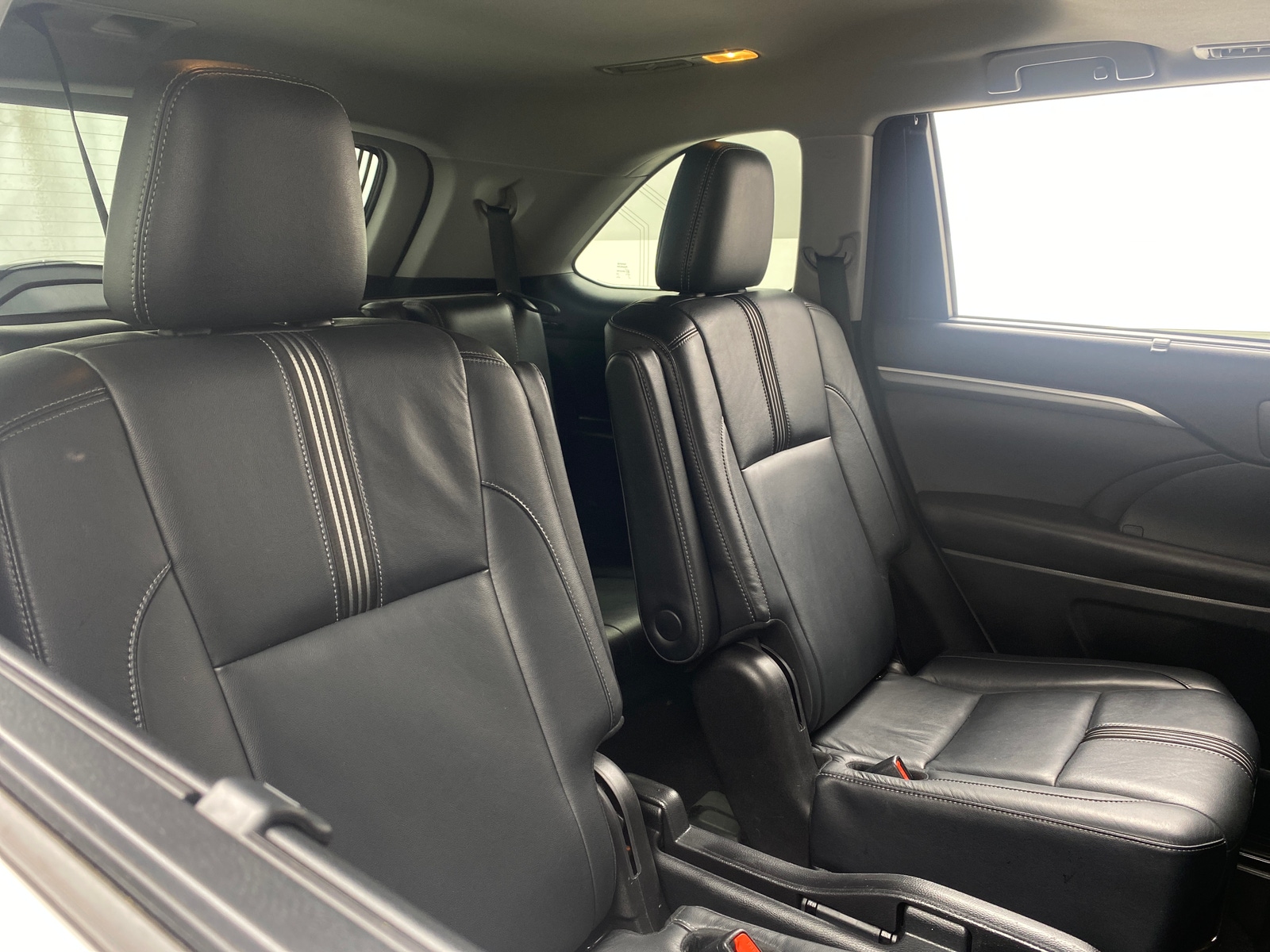 Thumbnail: 2017 Toyota Highlander - 5