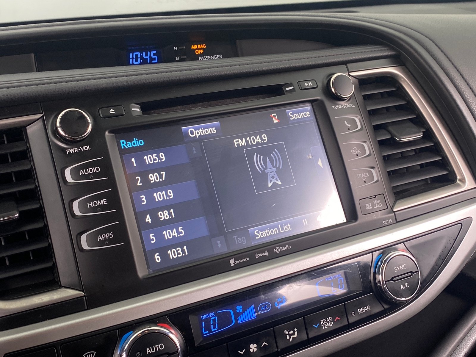 Thumbnail: 2017 Toyota Highlander - 3