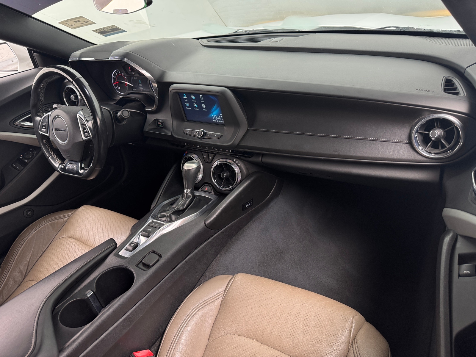 Thumbnail: 2017 Chevrolet Camaro - 3