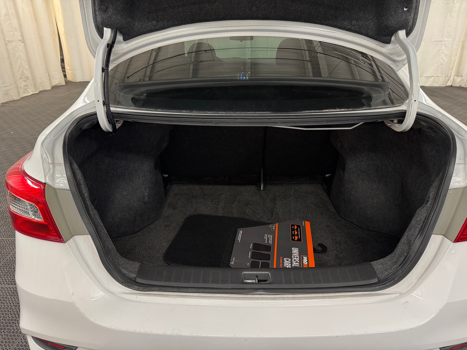 Thumbnail: 2019 Nissan Sentra - 7