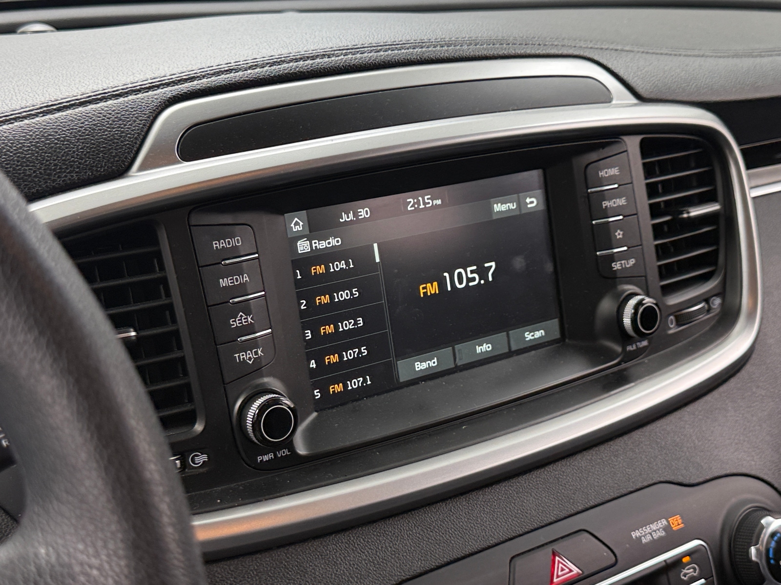 Thumbnail: 2019 Kia Sorento - 4