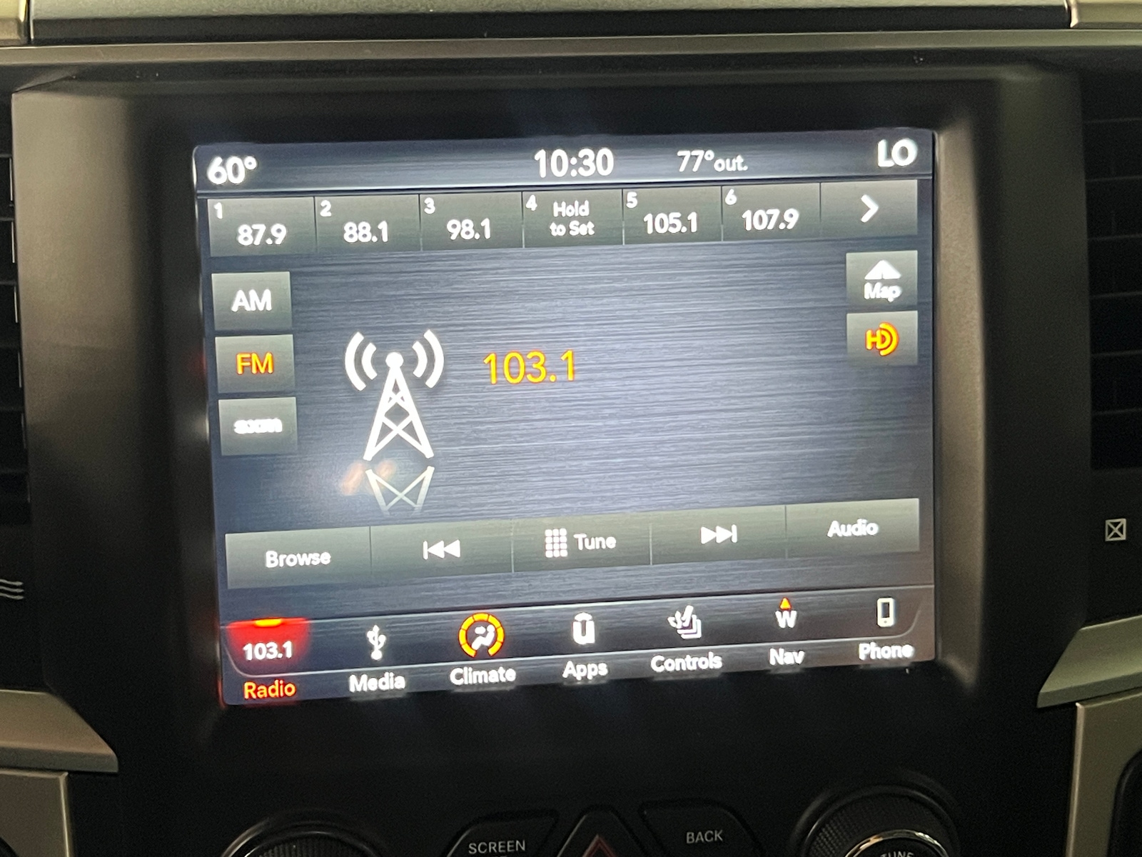 Thumbnail: 2019 RAM 1500 Classic - 4