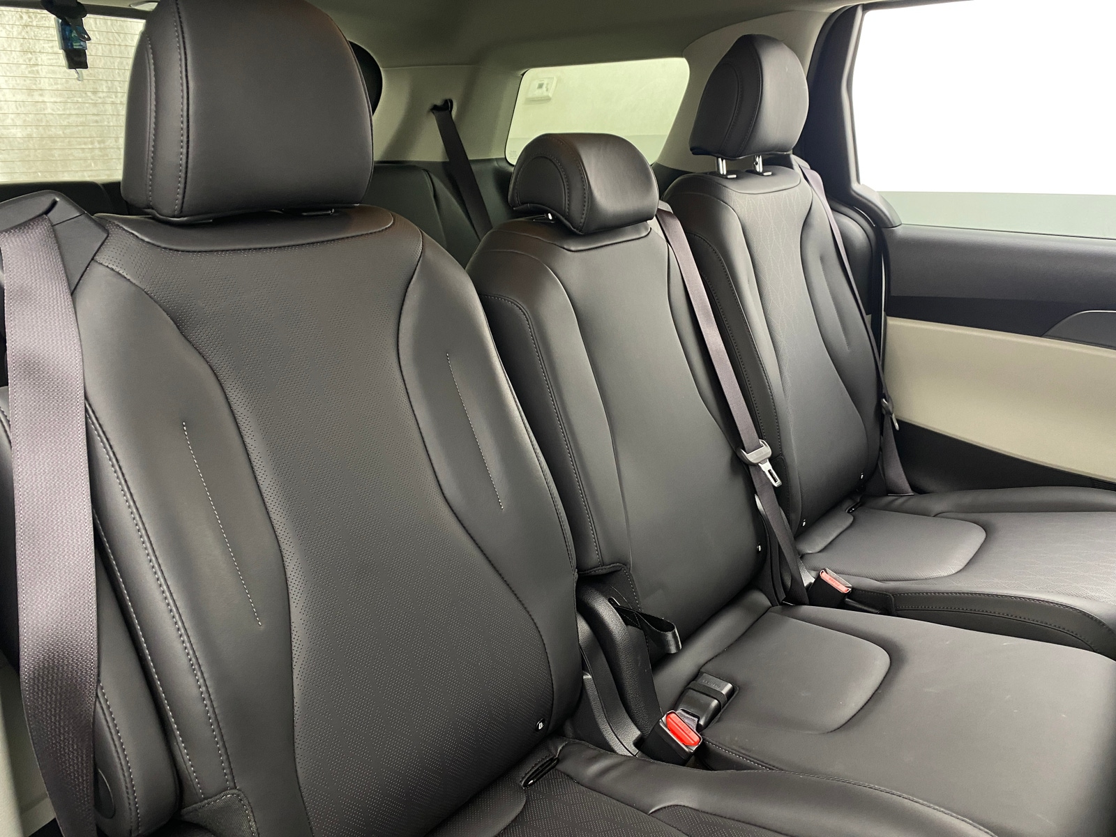 Thumbnail: 2024 Kia Carnival - 5