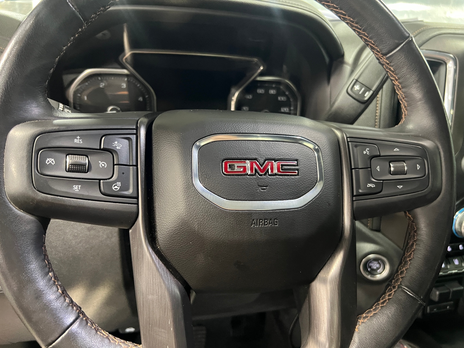 Thumbnail: 2020 GMC Sierra 2500 - 4