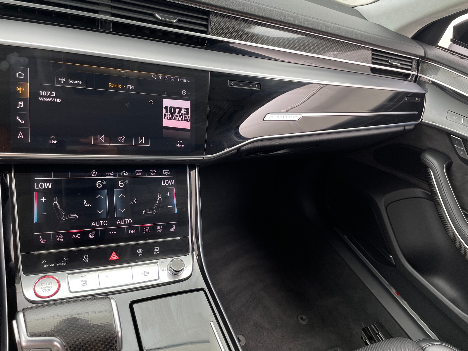 Thumbnail: 2020 Audi S8 - 3