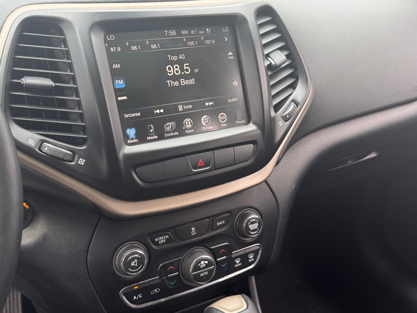 Thumbnail: 2014 Jeep Cherokee - 4
