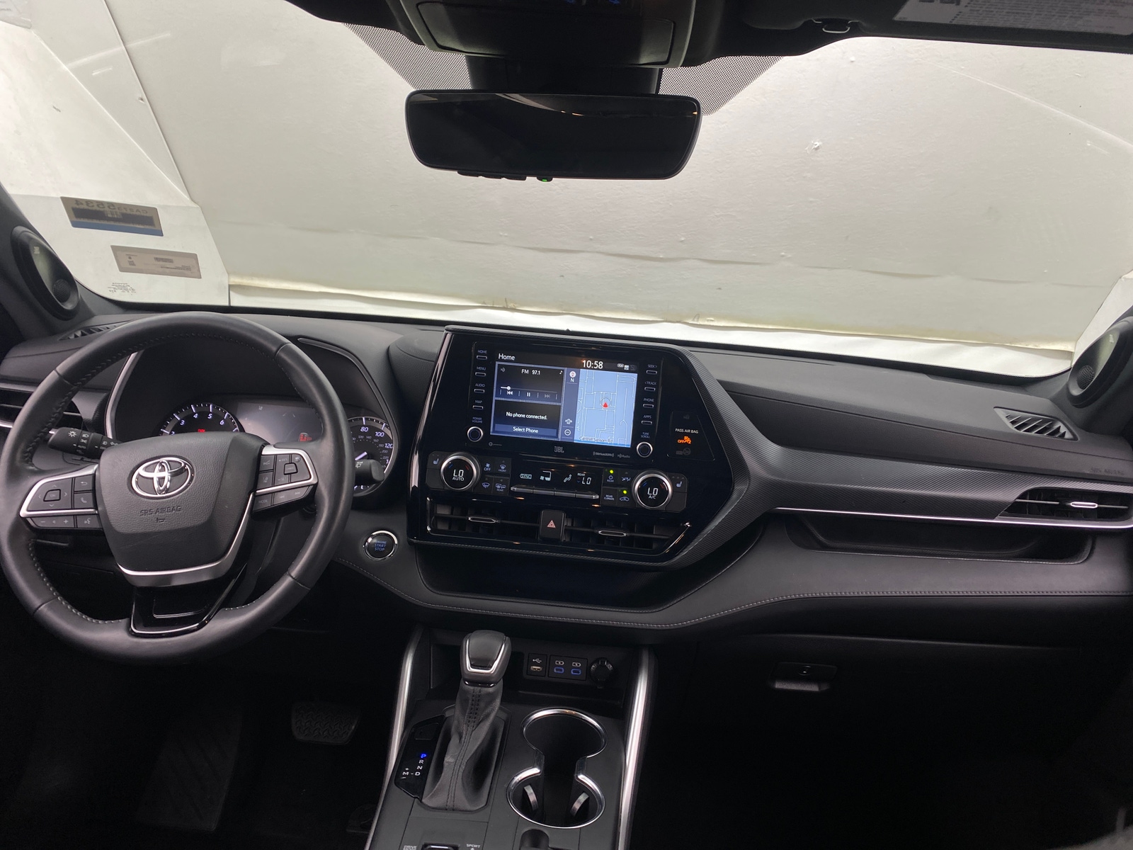 Thumbnail: 2022 Toyota Highlander - 2
