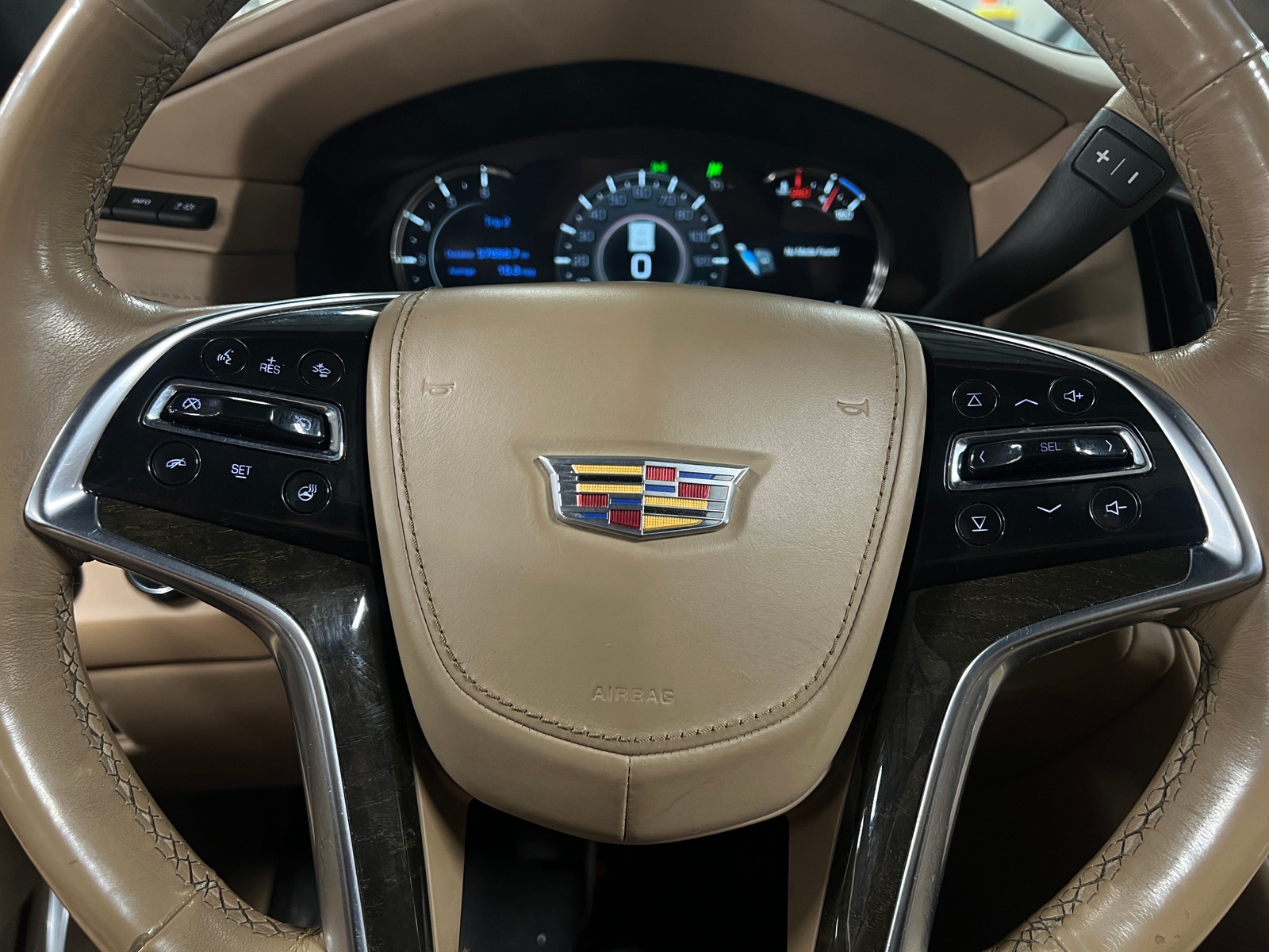 Thumbnail: 2020 Cadillac Escalade - 4