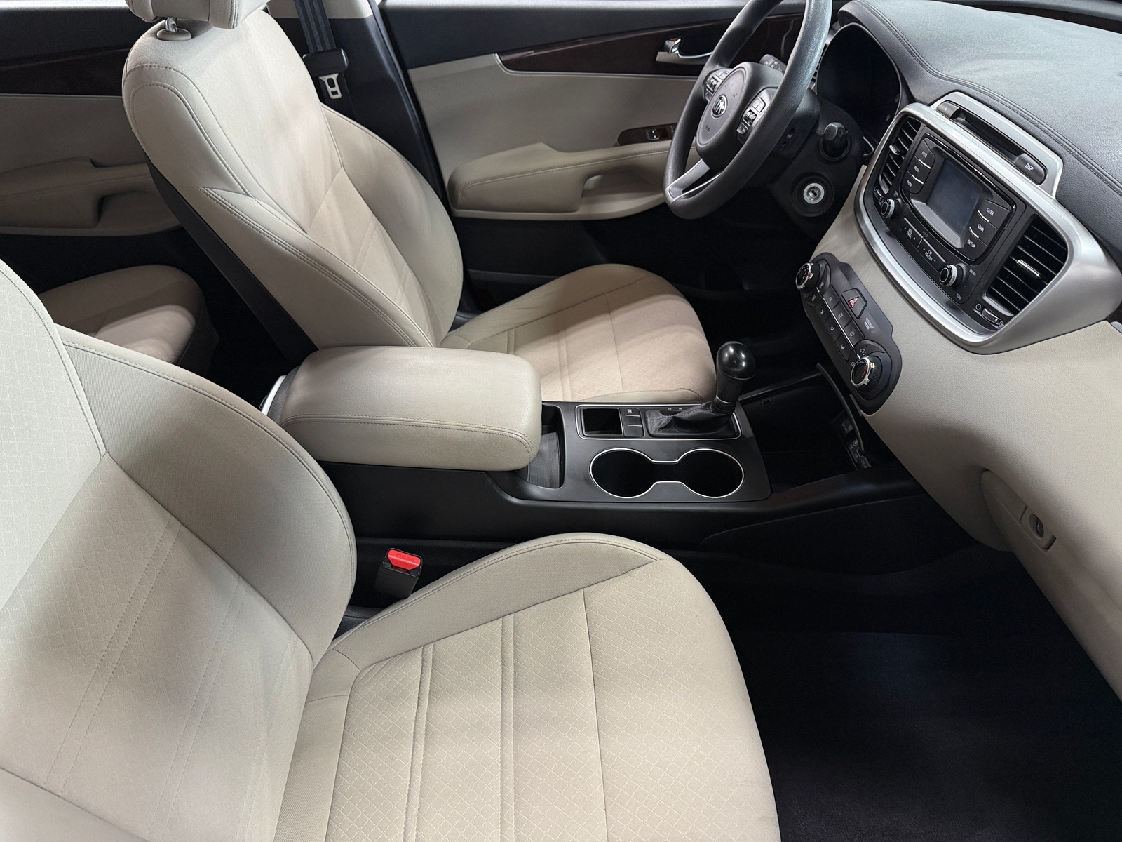 Thumbnail: 2016 Kia Sorento - 2