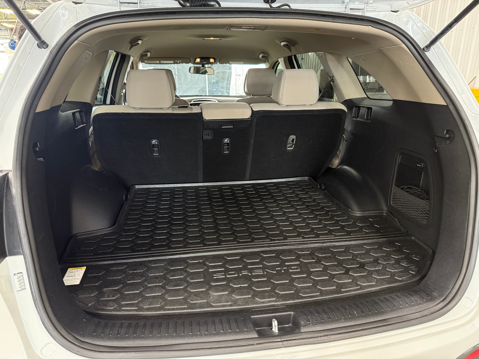 Thumbnail: 2016 Kia Sorento - 7