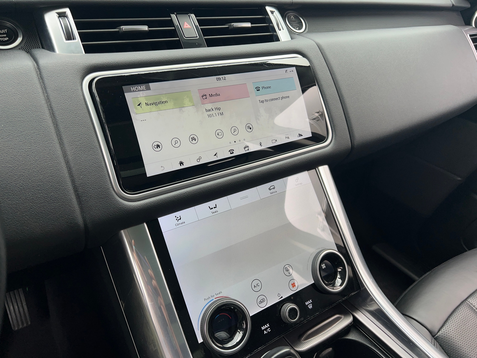 Thumbnail: 2019 Land Rover Range Rover Sport - 3