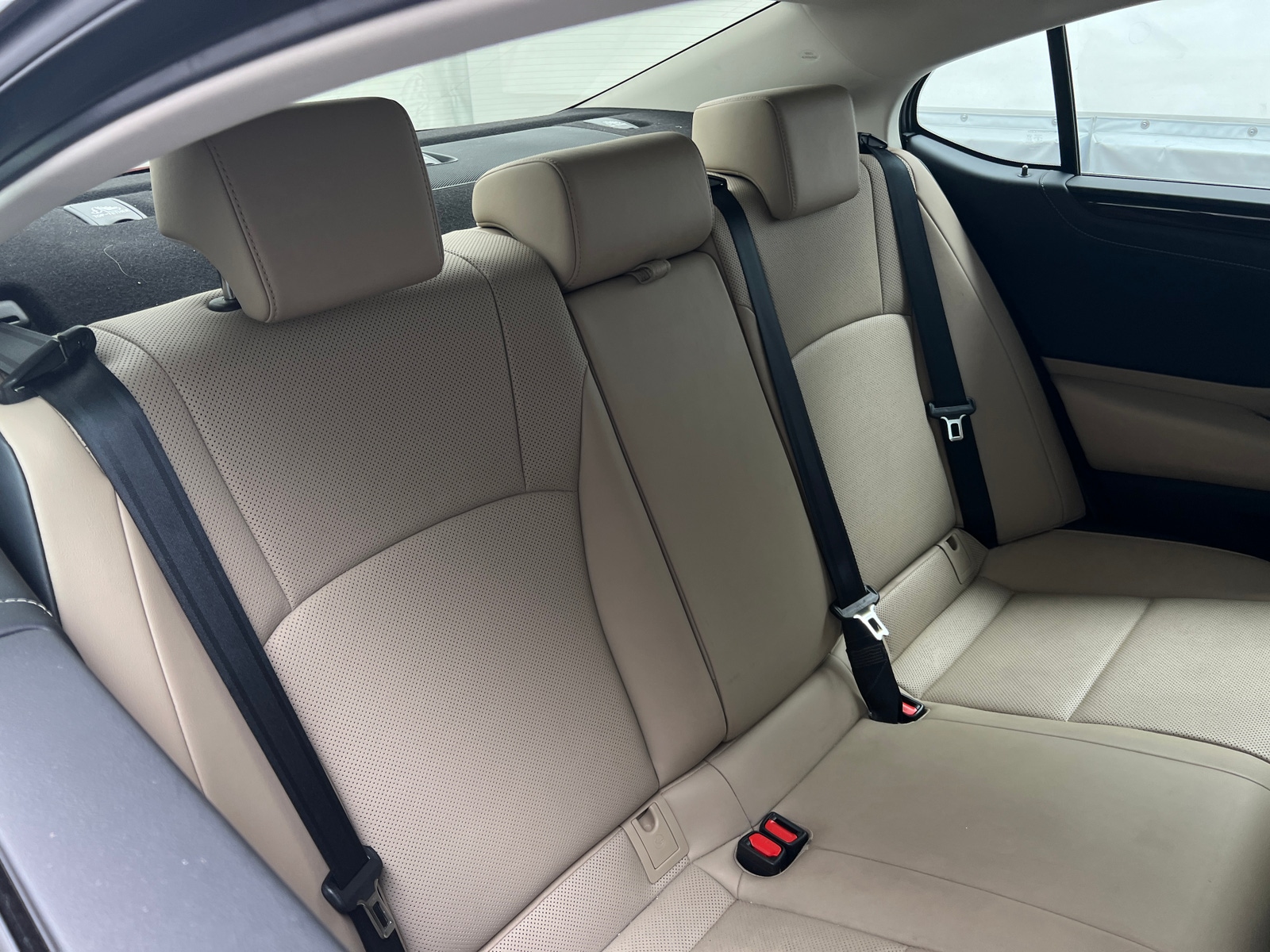 Thumbnail: 2019 Lexus ES - 6