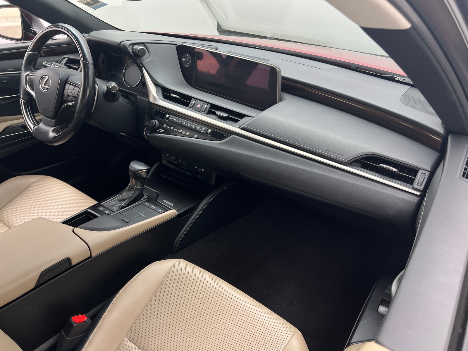 Thumbnail: 2019 Lexus ES - 3