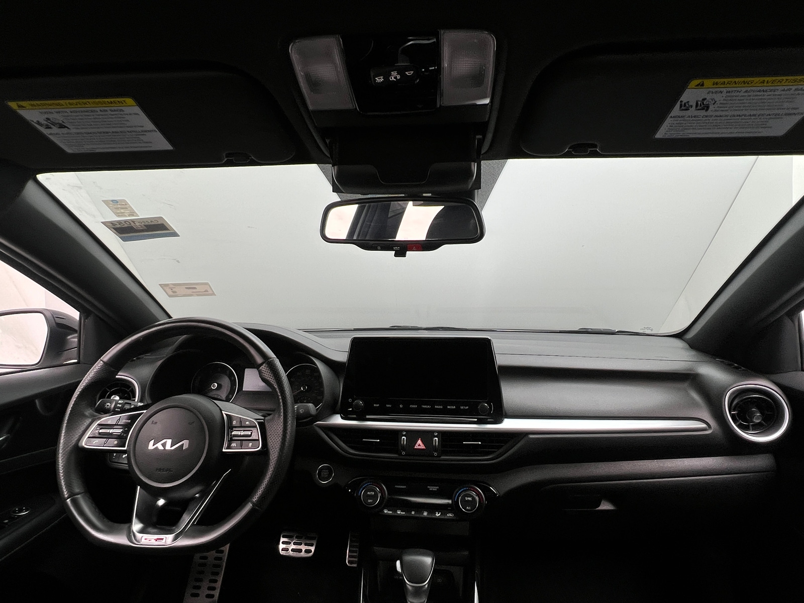 Thumbnail: 2023 Kia Forte - 3