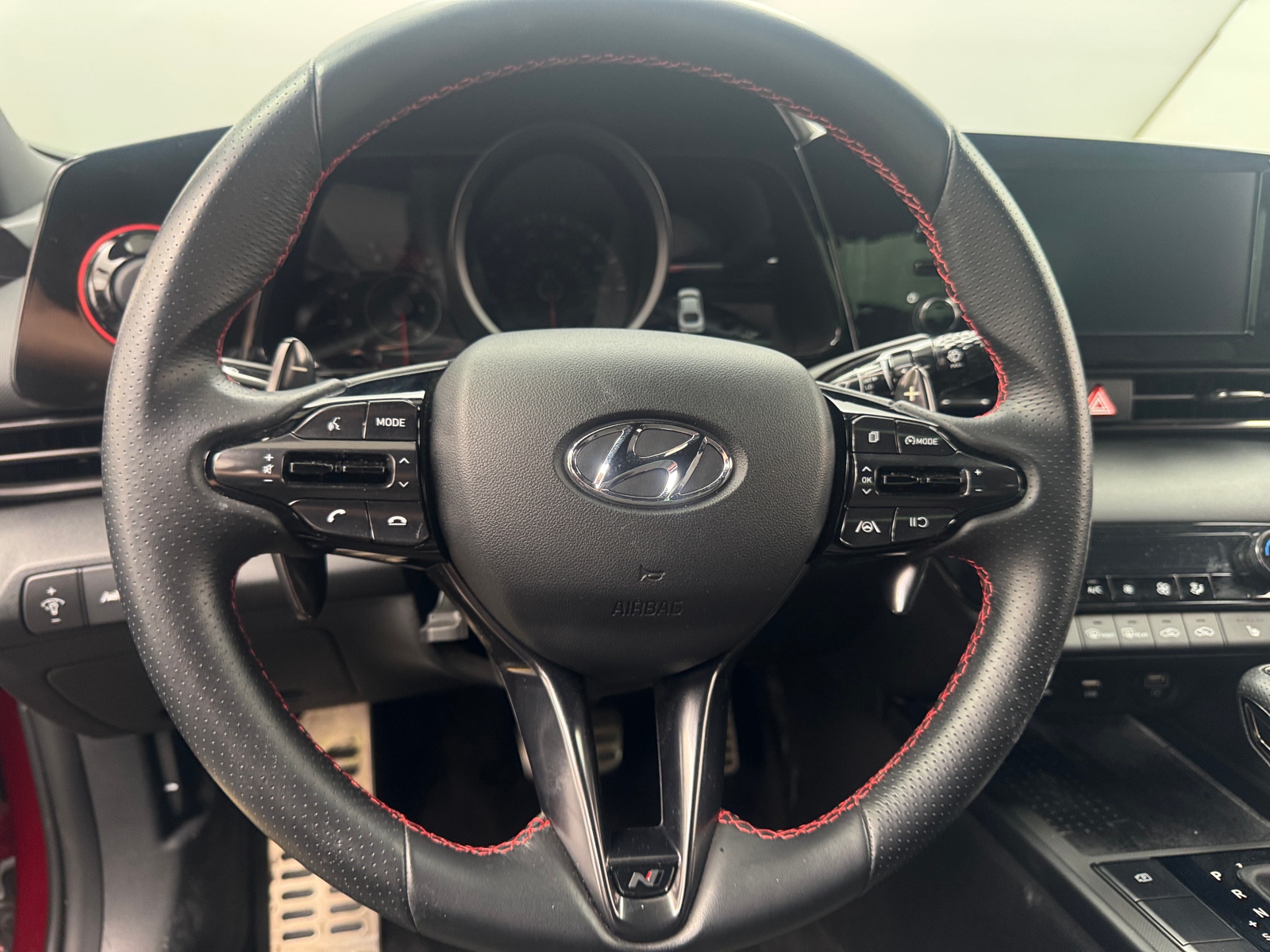 Thumbnail: 2022 Hyundai Elantra - 4
