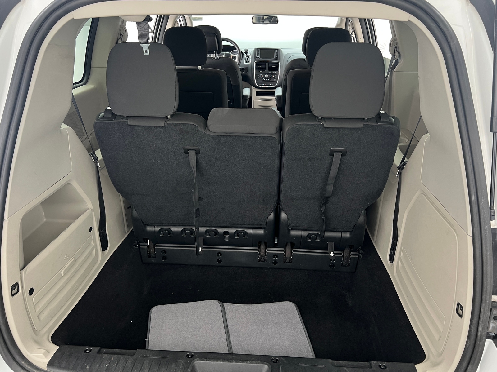 Thumbnail: 2018 Dodge Grand Caravan - 7