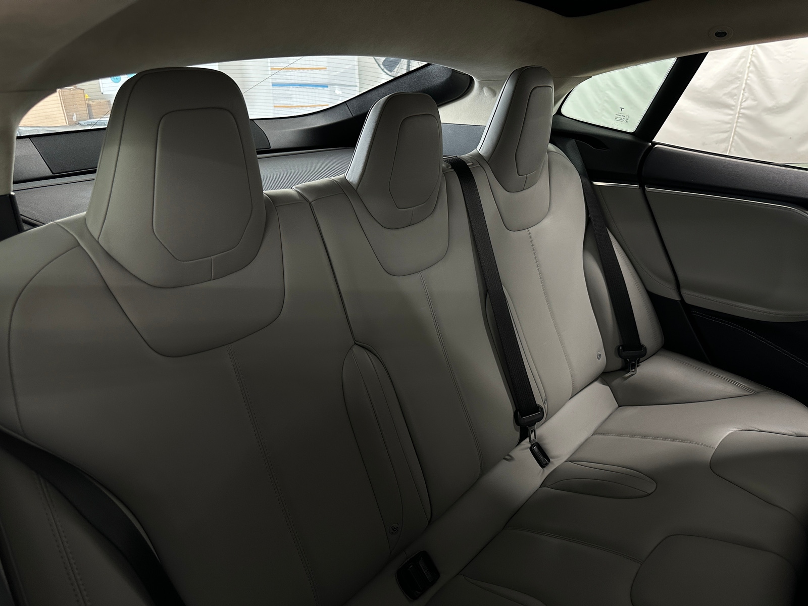 Thumbnail: 2015 Tesla Model S - 5