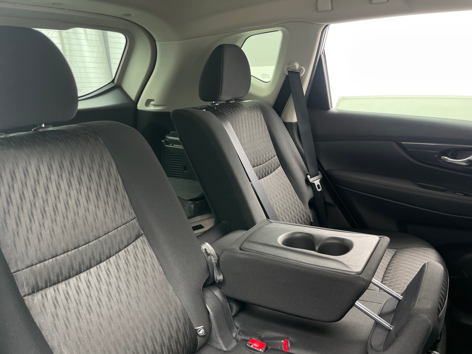 Thumbnail: 2017 Nissan Rogue - 6