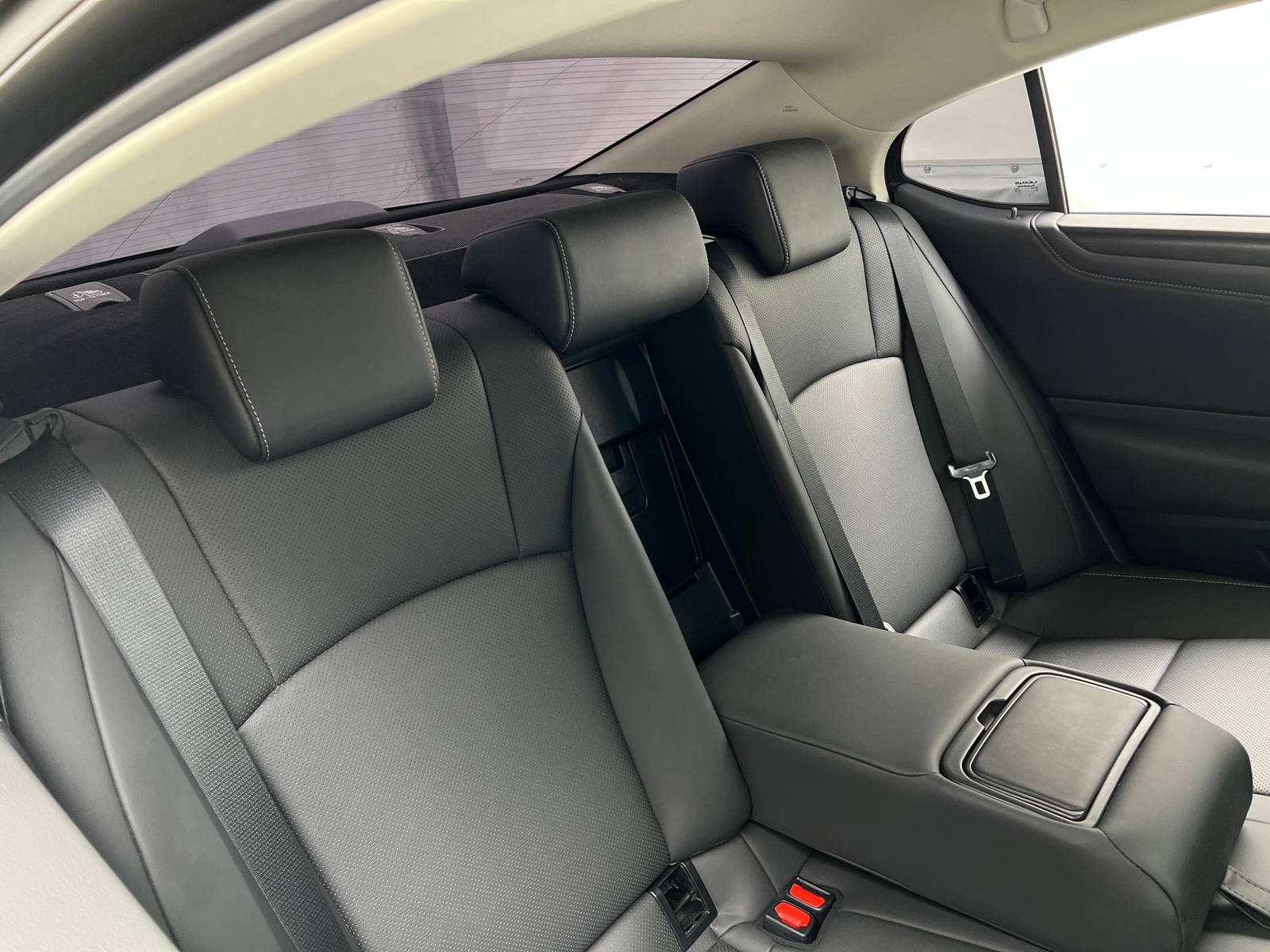 Thumbnail: 2024 Lexus ES - 5