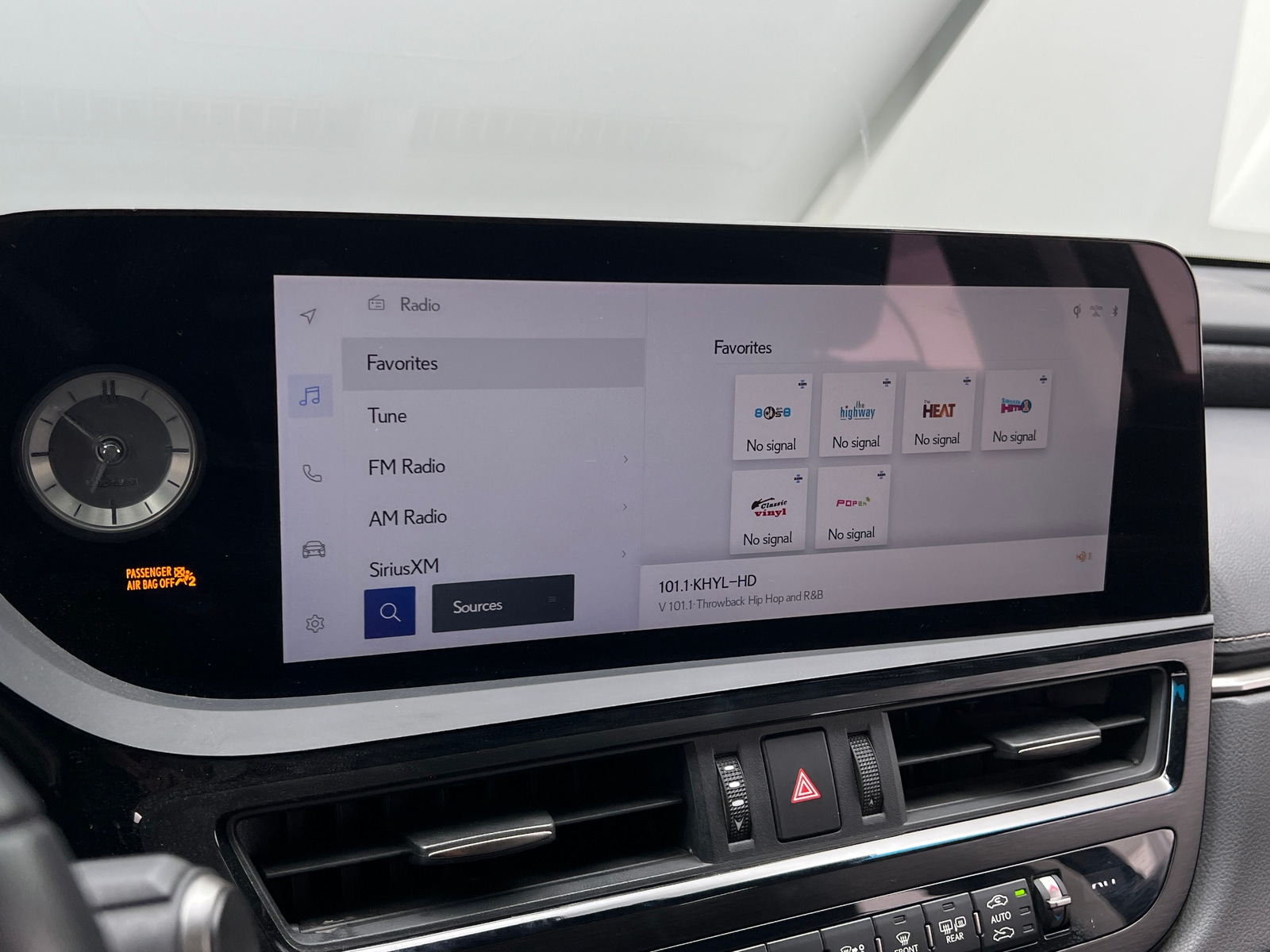 Thumbnail: 2024 Lexus ES - 3