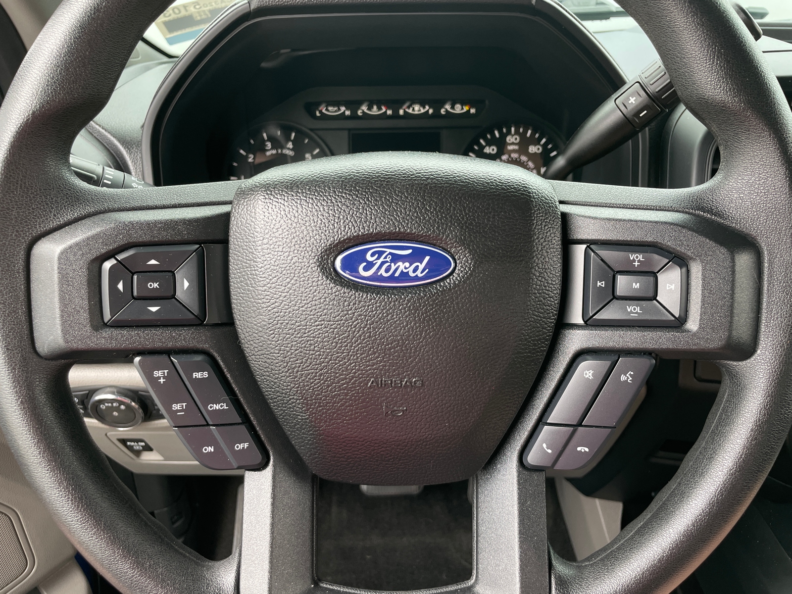 Thumbnail: 2018 Ford Econoline - 5