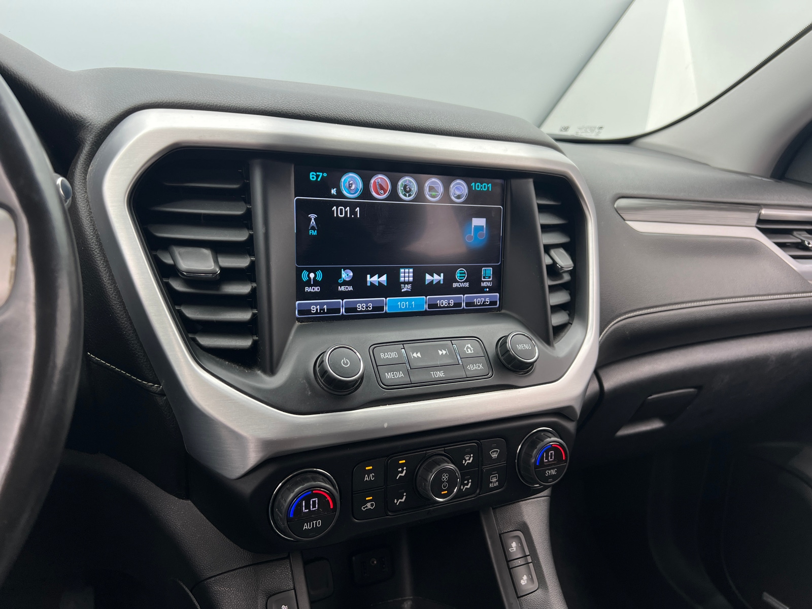 Thumbnail: 2019 GMC Acadia - 3