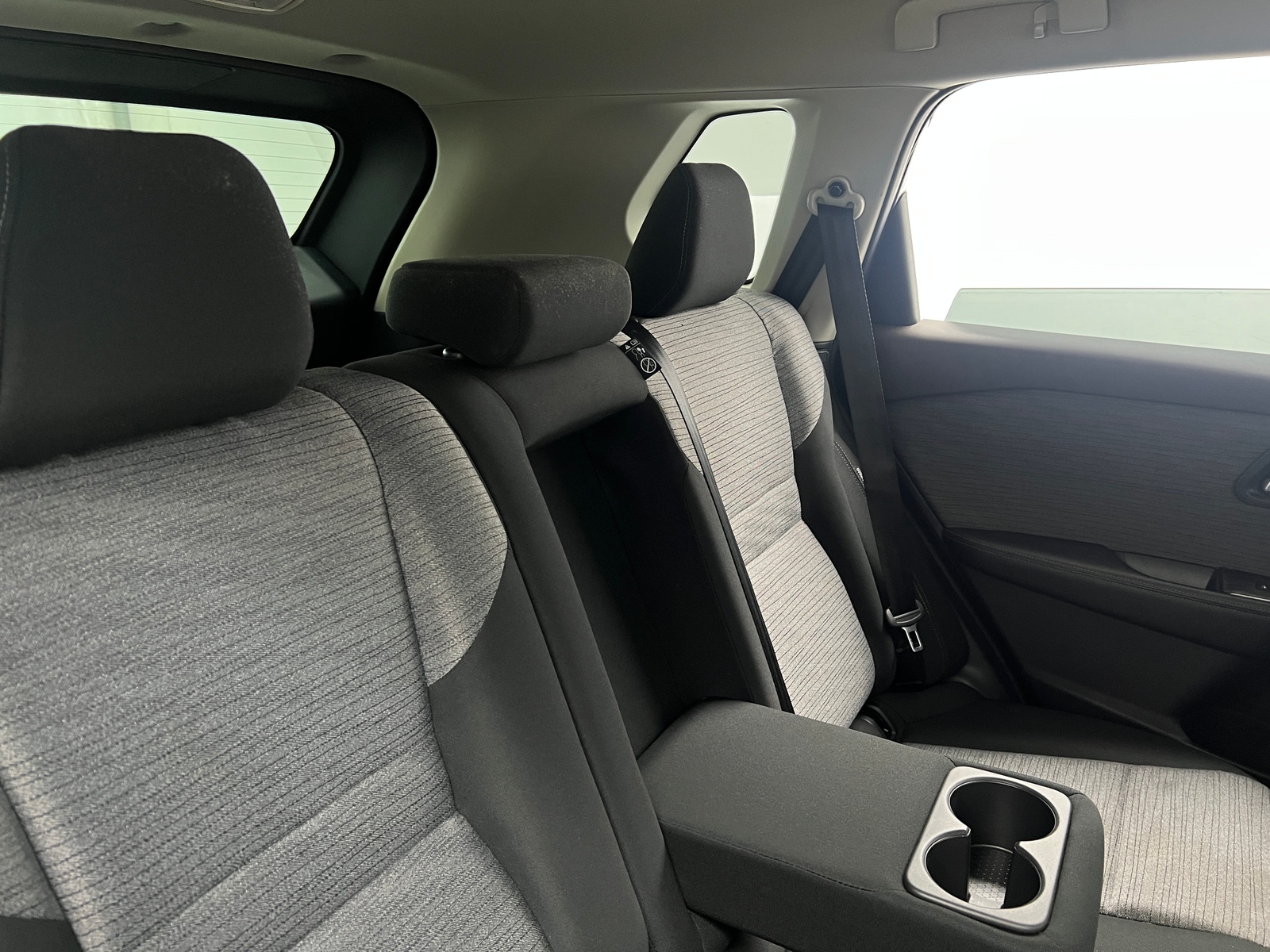 Thumbnail: 2023 Nissan Rogue - 6