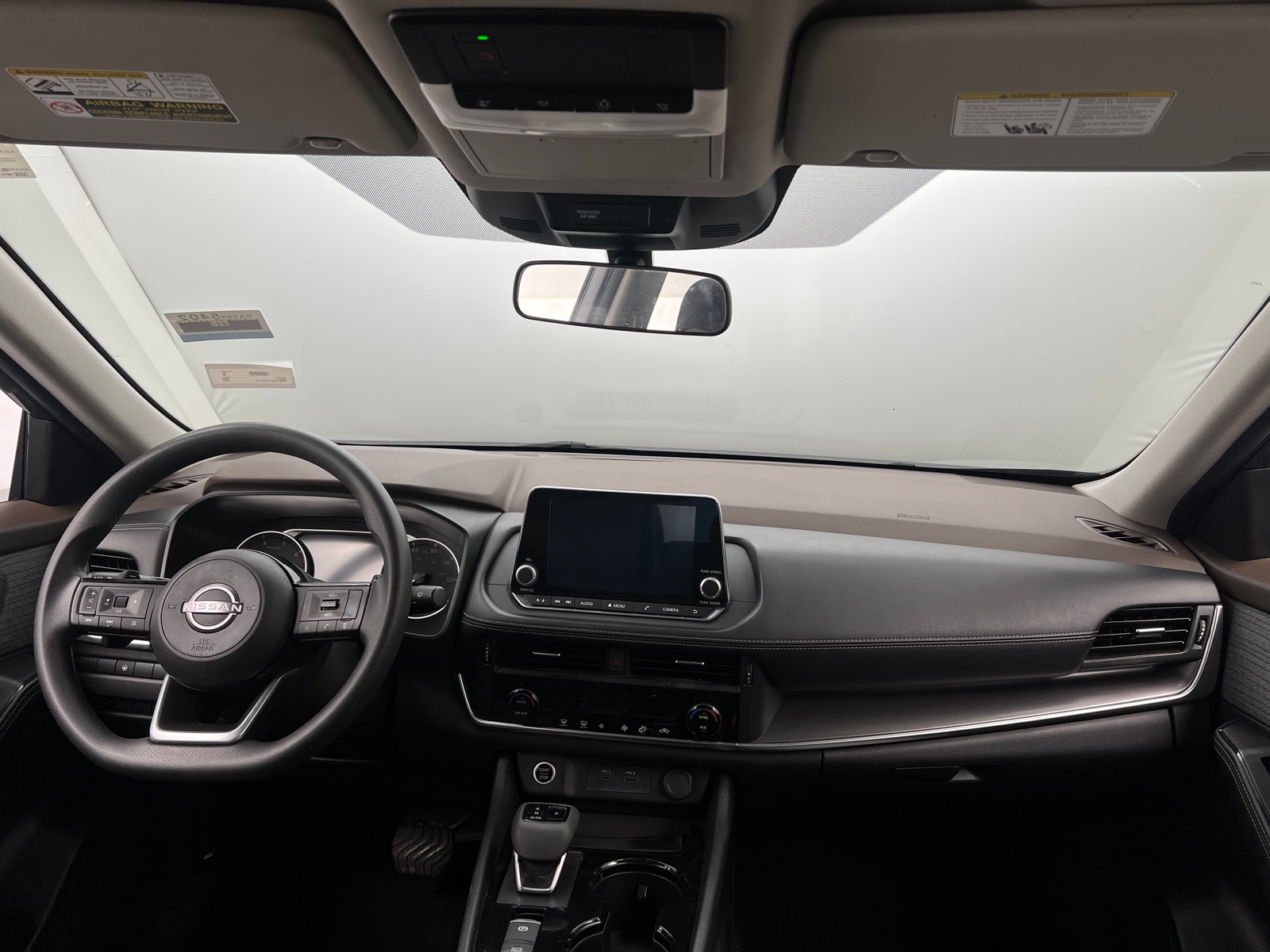 Thumbnail: 2023 Nissan Rogue - 3