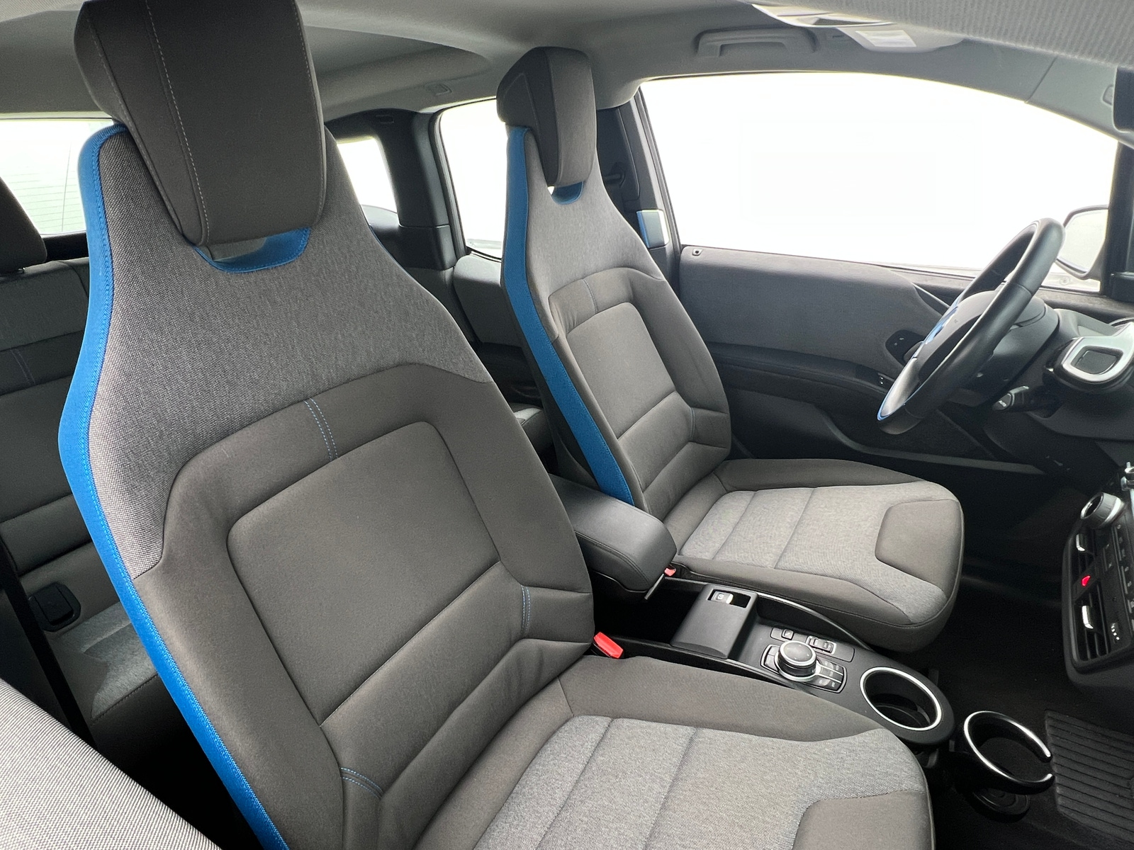 Thumbnail: 2019 BMW i3 - 2