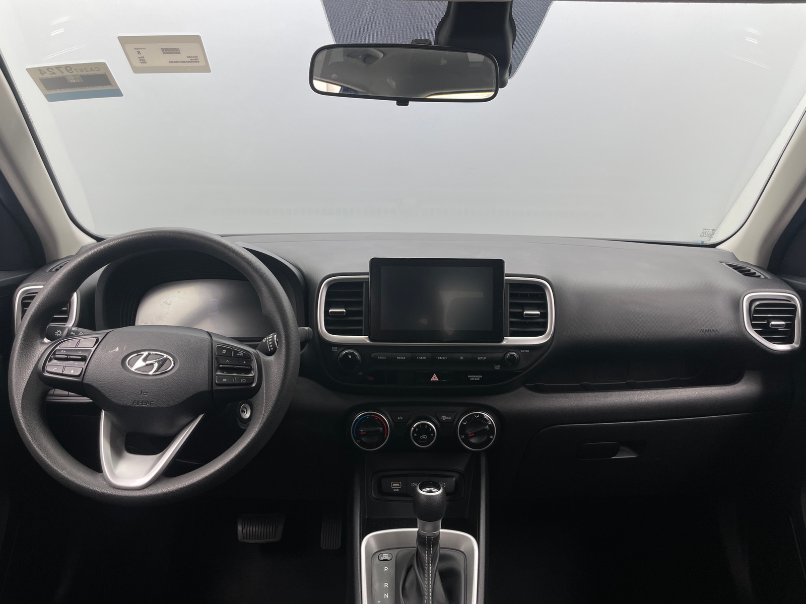 Thumbnail: 2024 Hyundai Venue - 3