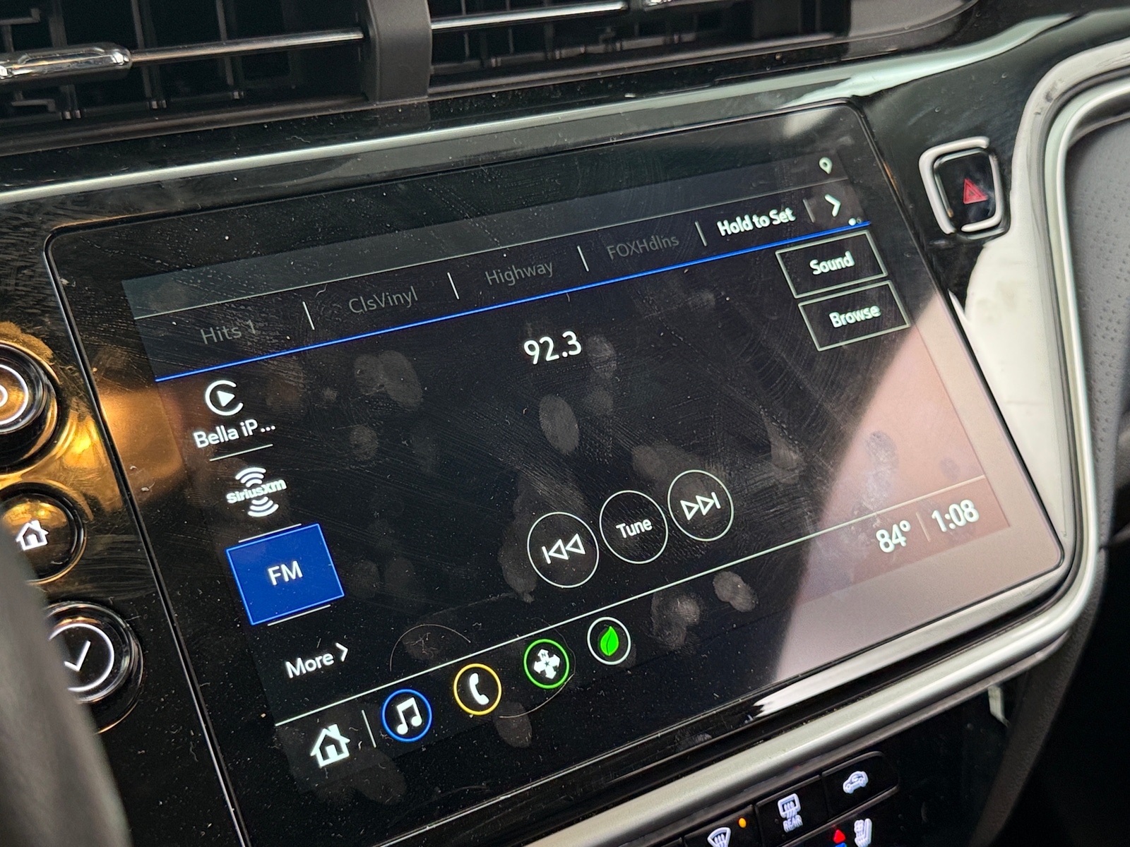 Thumbnail: 2023 Chevrolet Bolt EUV - 3