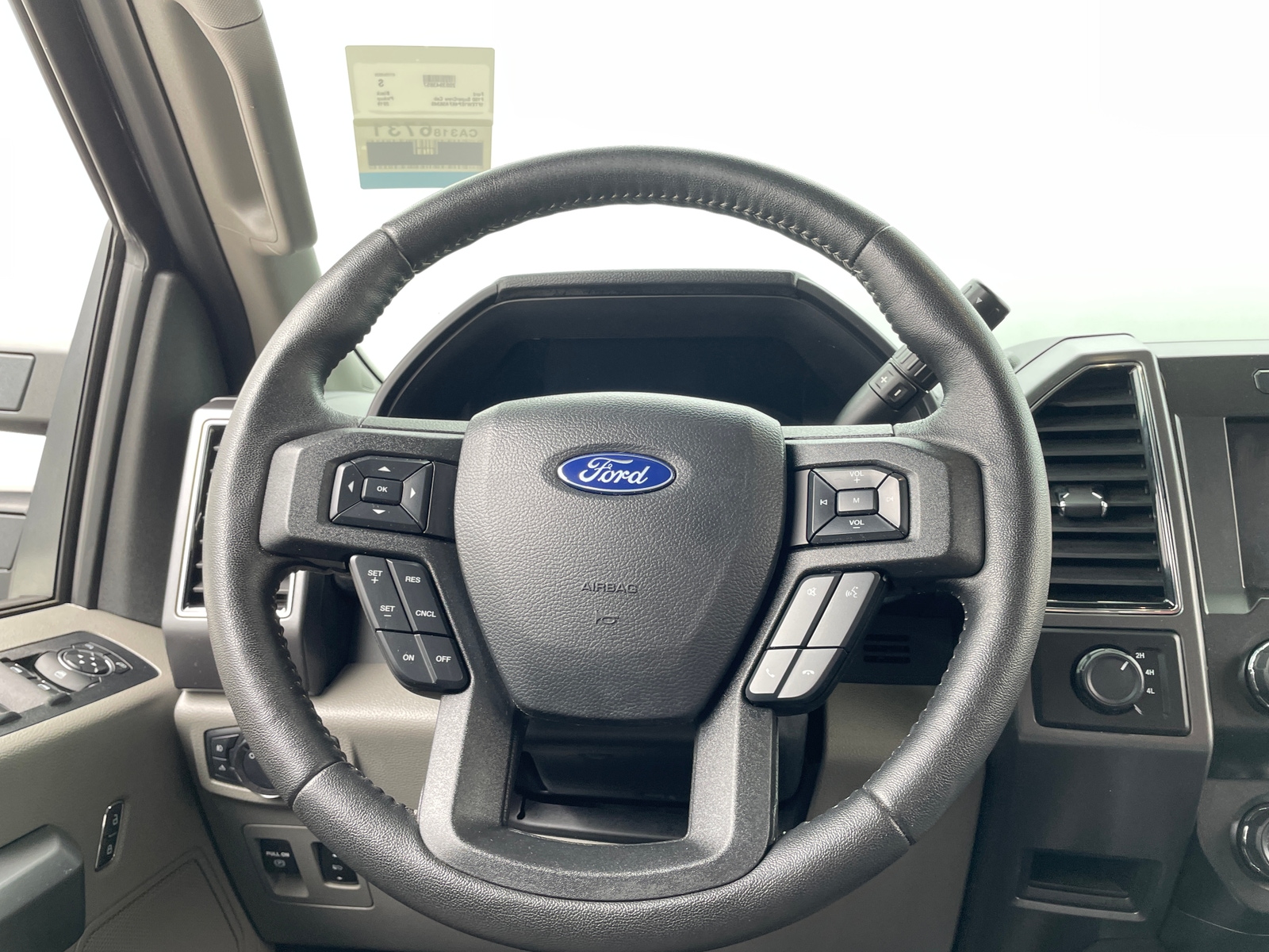 Thumbnail: 2019 Ford Econoline - 5
